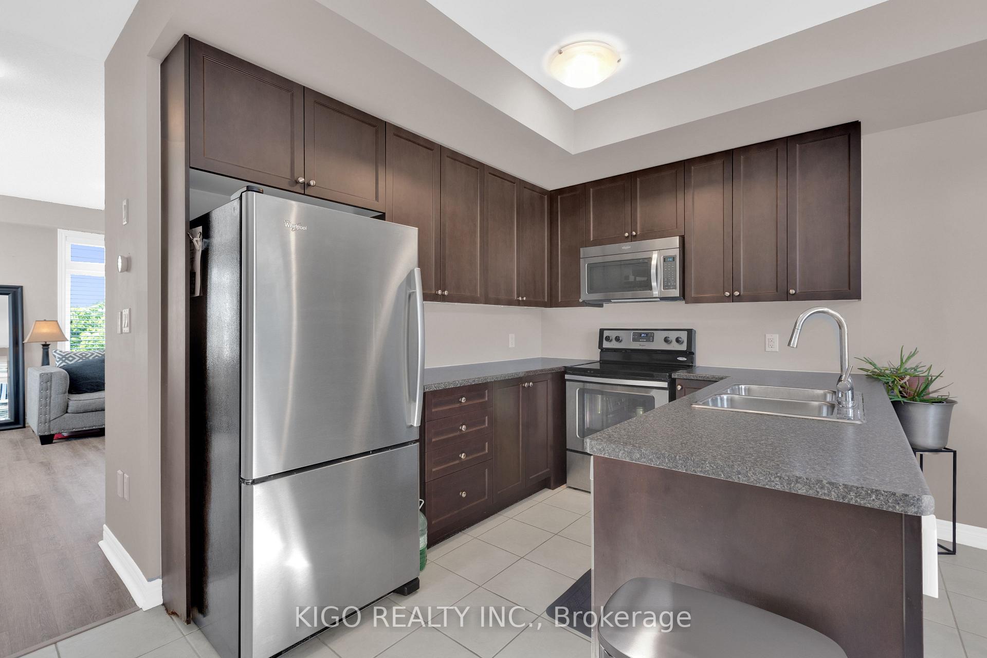 Photo 10 of 4119 Palermo Common, Burlington, Shoreacres — HOMEH