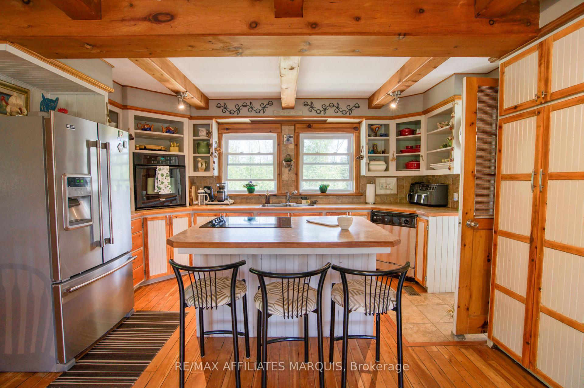 Photo 7 of 531 Little Crosby Lake Road, Rideau Lakes, Rideau Lakes (North Crosby) Twp — HOMEH