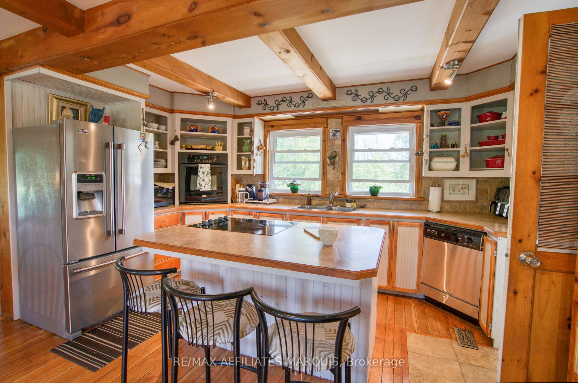 Photo 9 of 531 Little Crosby Lake Road, Rideau Lakes, Rideau Lakes (North Crosby) Twp — HOMEH