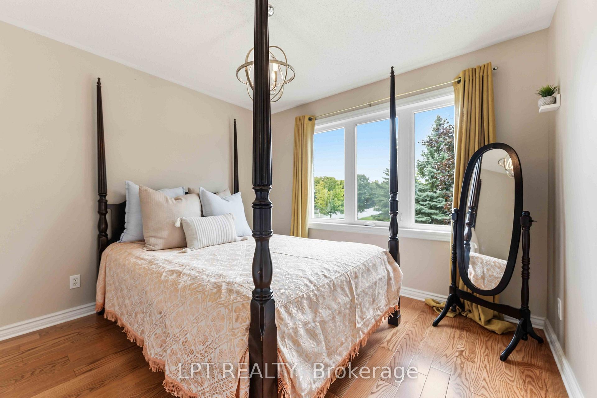 Photo 26 of 38 Crosspointe Avenue, Ottawa, Barrhaven East — HOMEH