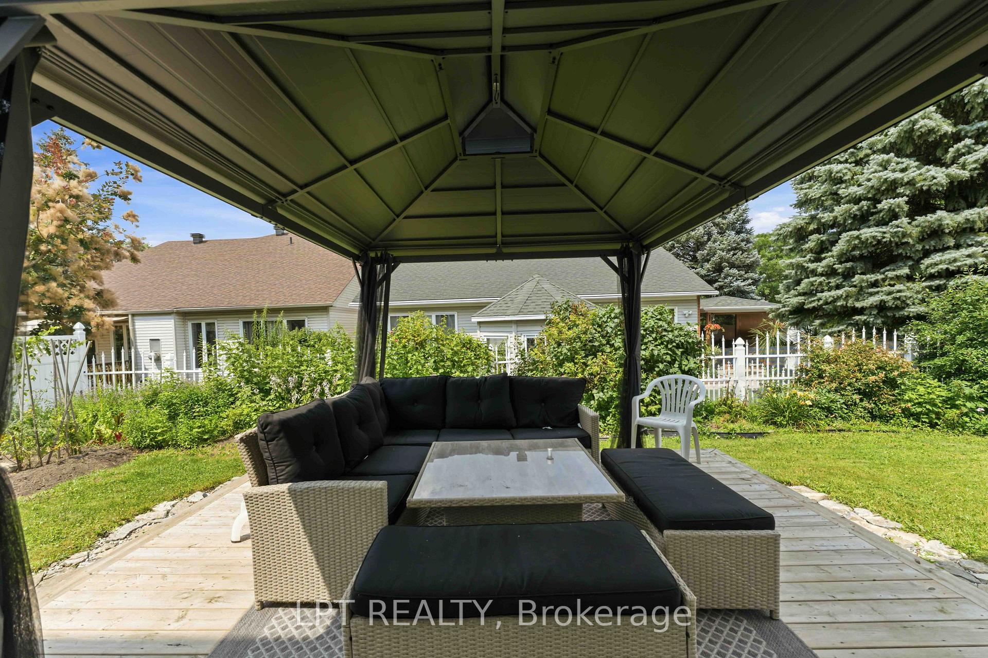Photo 38 of 38 Crosspointe Avenue, Ottawa, Barrhaven East — HOMEH