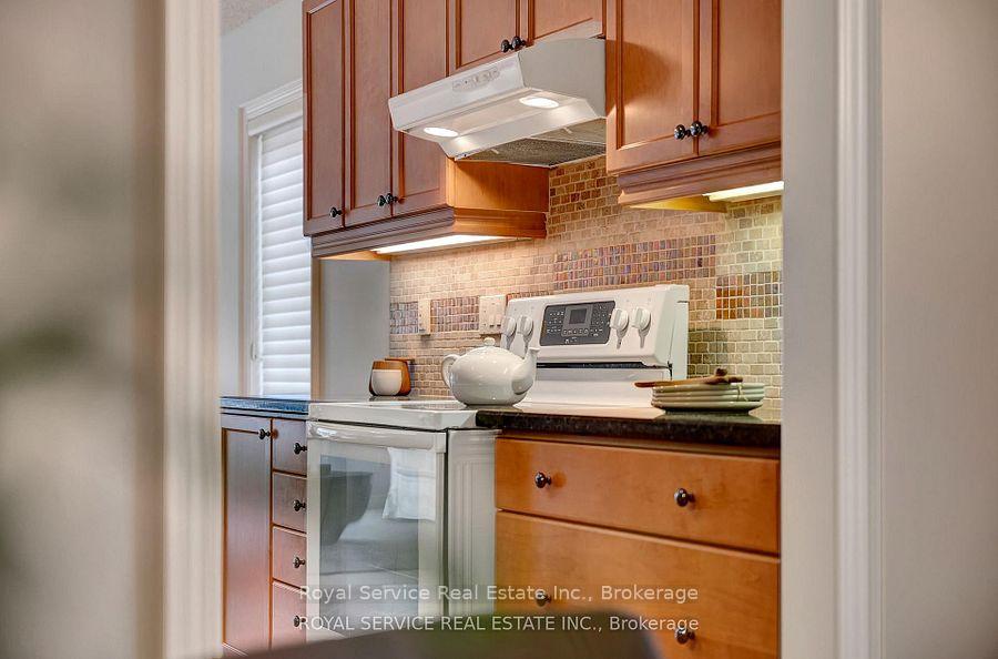 Photo 10 of Unit 5, 350 Lakebreeze Drive, Clarington, Newcastle — HOMEH