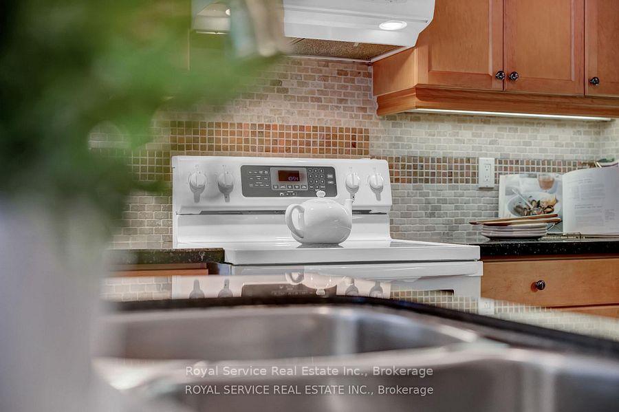 Photo 11 of Unit 5, 350 Lakebreeze Drive, Clarington, Newcastle — HOMEH