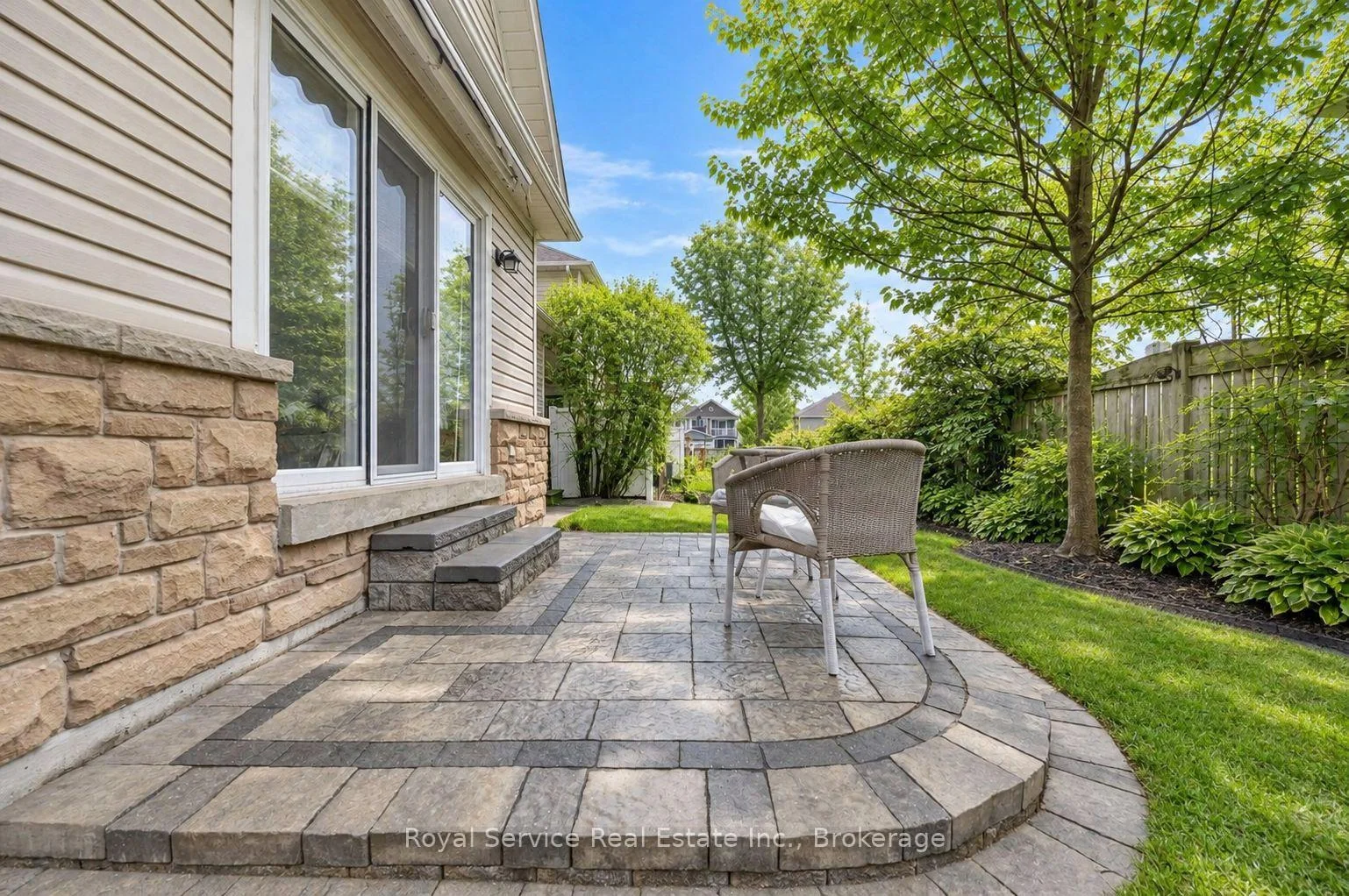 Photo 32 of Unit 5, 350 Lakebreeze Drive, Clarington, Newcastle — HOMEH