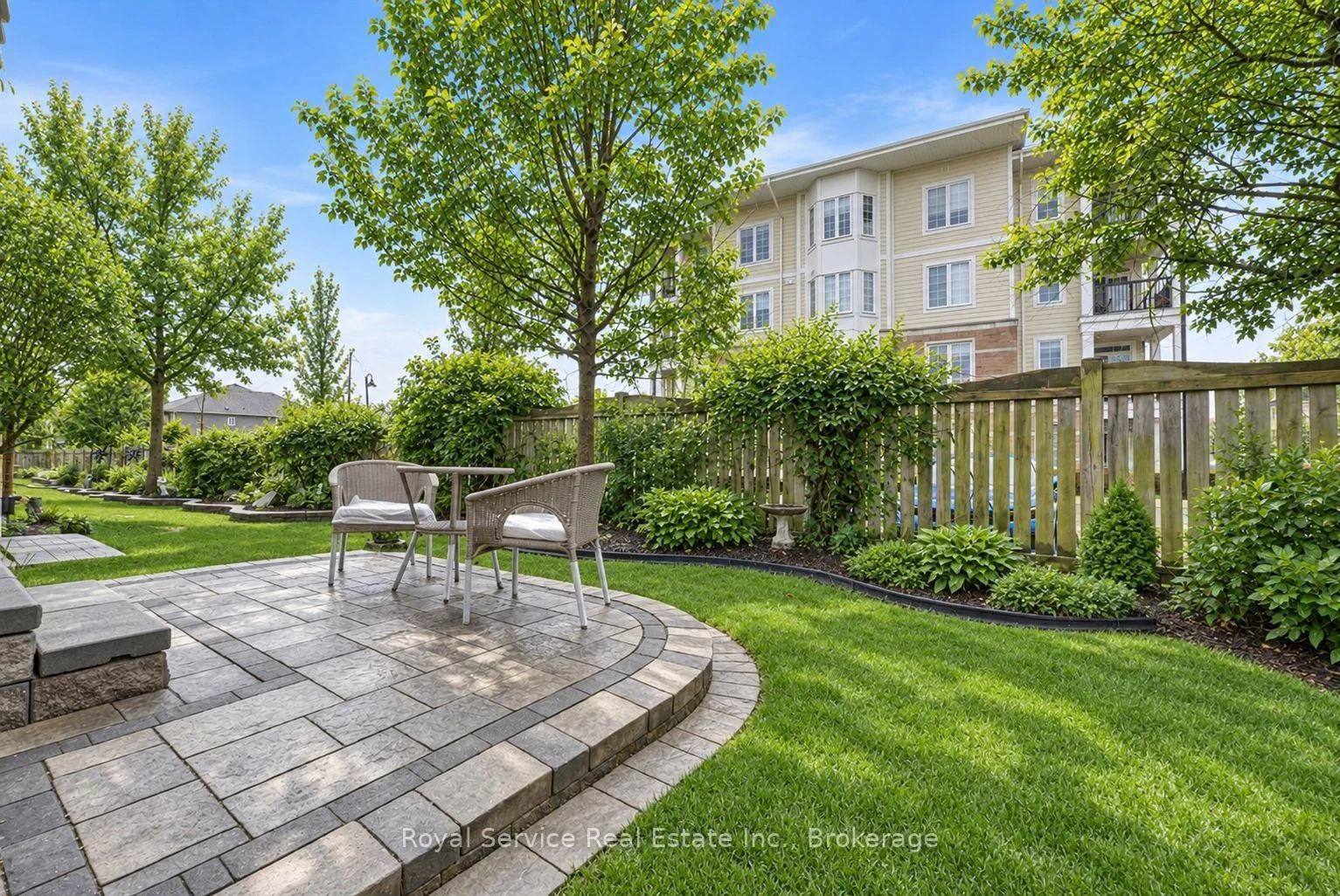 Photo 33 of Unit 5, 350 Lakebreeze Drive, Clarington, Newcastle — HOMEH