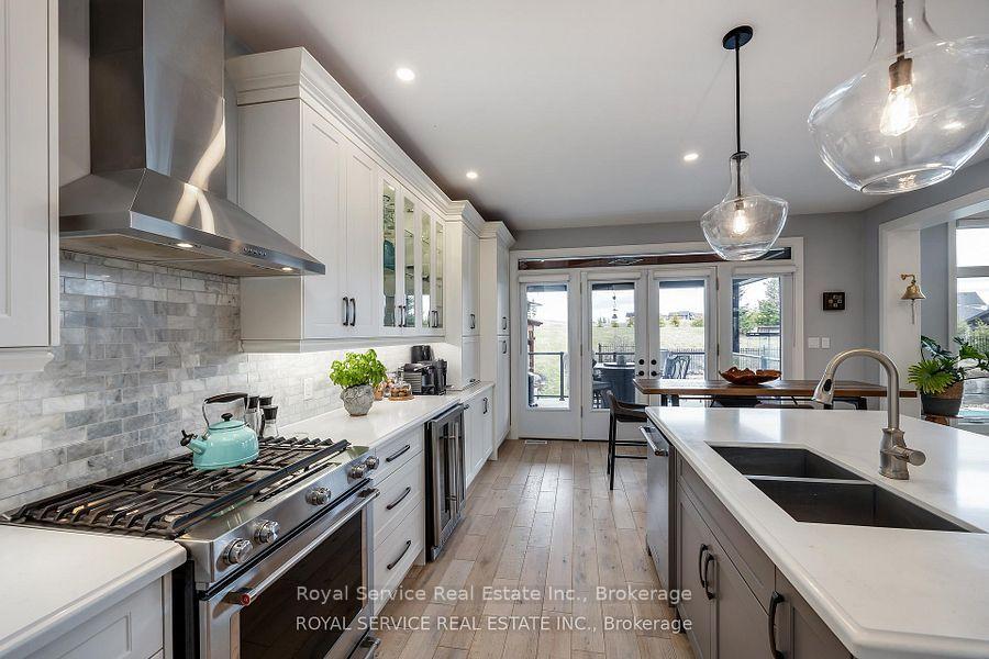 Photo 12 of 28 Rustlewood Avenue, Kawartha Lakes, Manvers — HOMEH