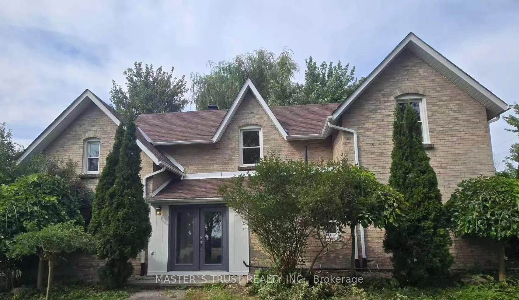 Photo of 22156 Leslie Street