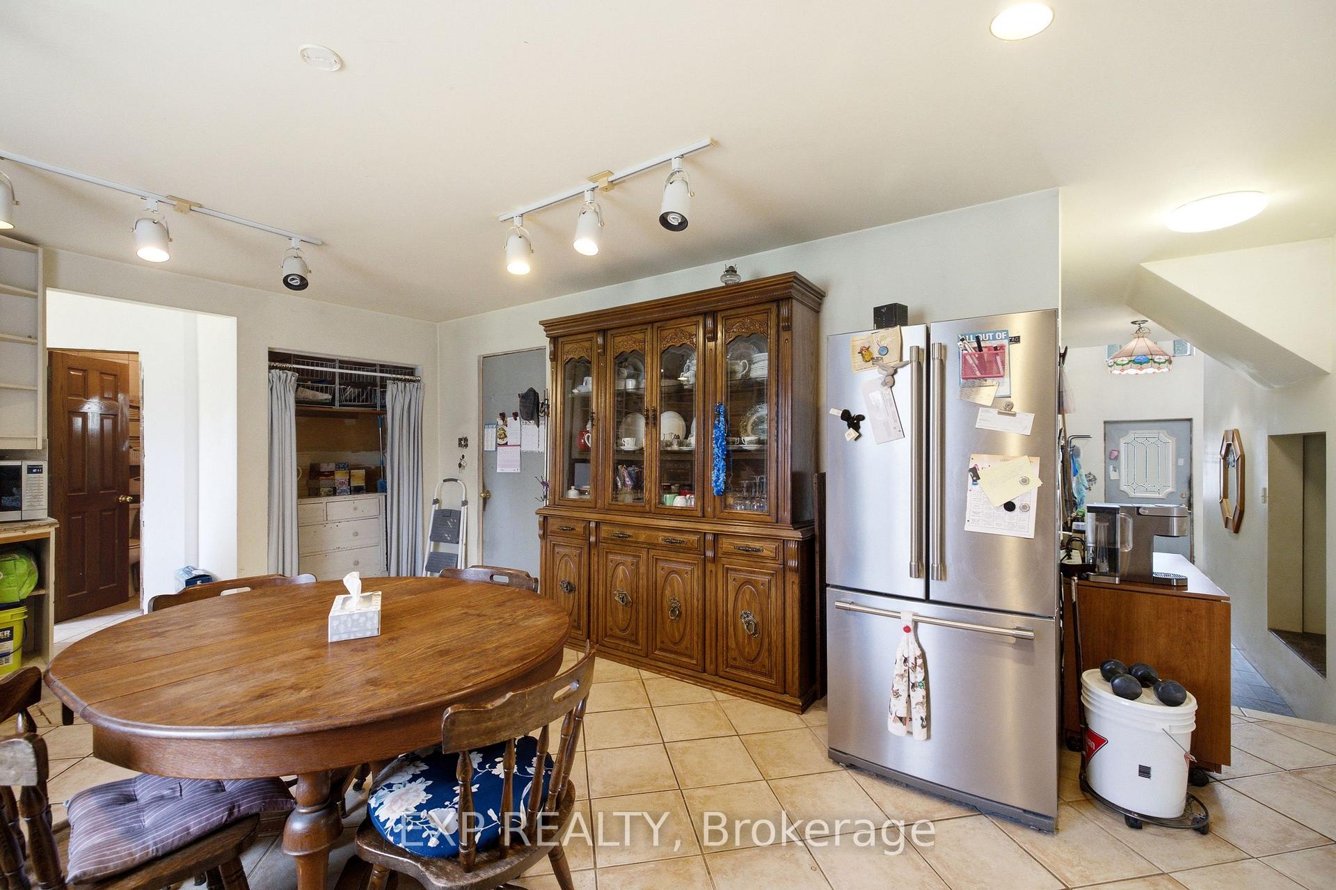 Photo 24 of 104 Sideroad 18 Road, Centre Wellington, Fergus — HOMEH