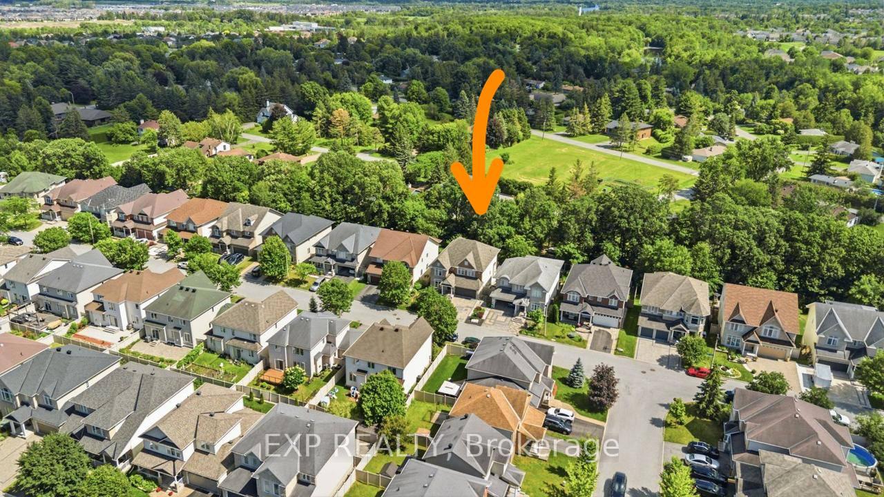 Photo 2 of 643 New Liskeard Crescent, Ottawa, Barrhaven - Strandherd — HOMEH