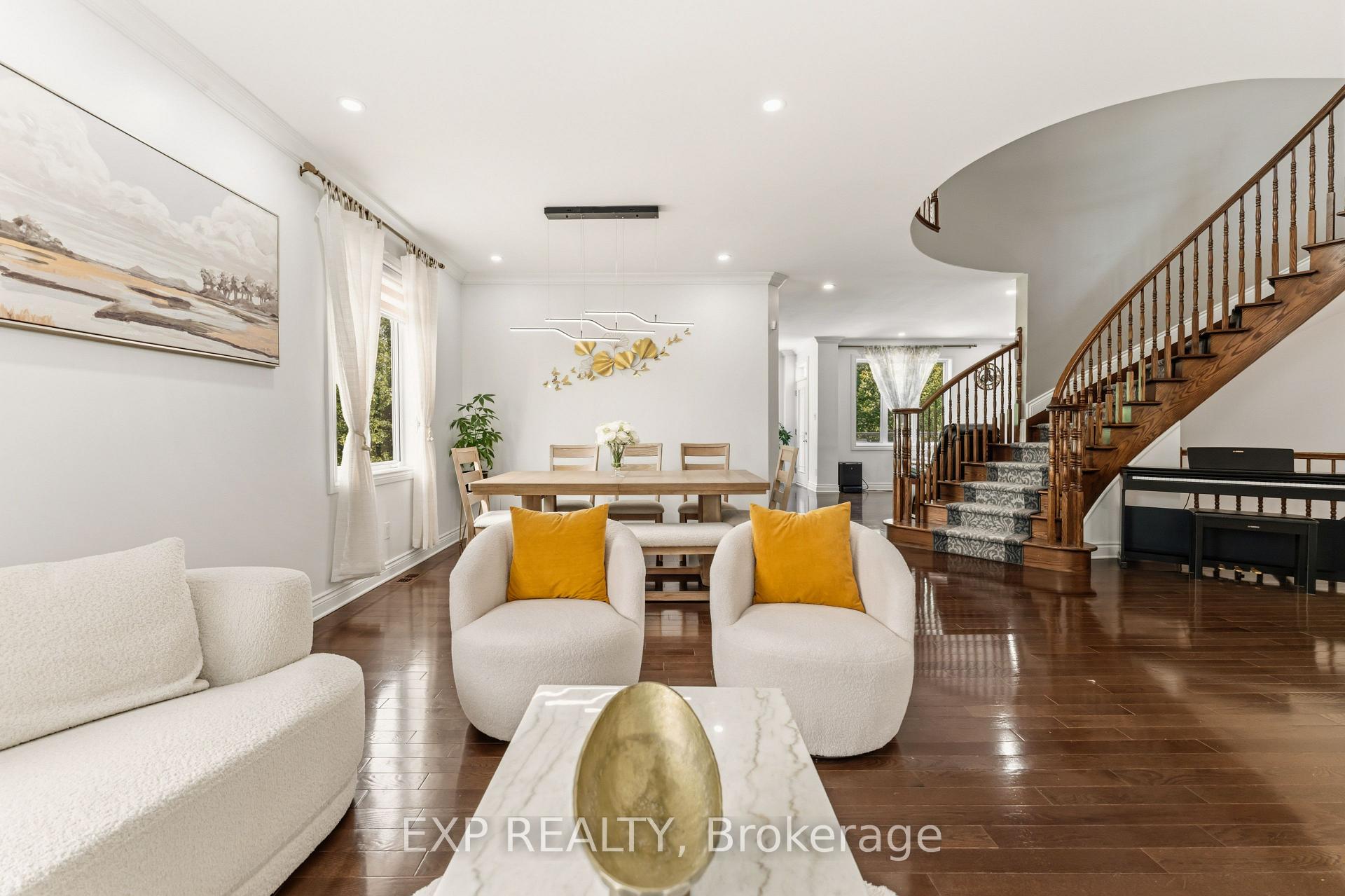 Photo 6 of 643 New Liskeard Crescent, Ottawa, Barrhaven - Strandherd — HOMEH