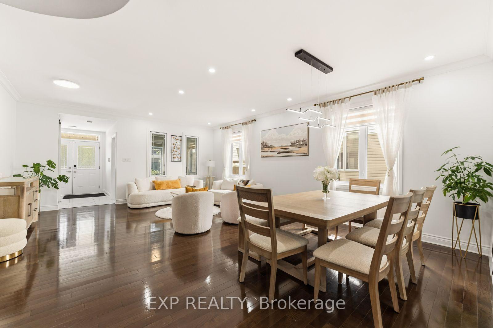 Photo 7 of 643 New Liskeard Crescent, Ottawa, Barrhaven - Strandherd — HOMEH