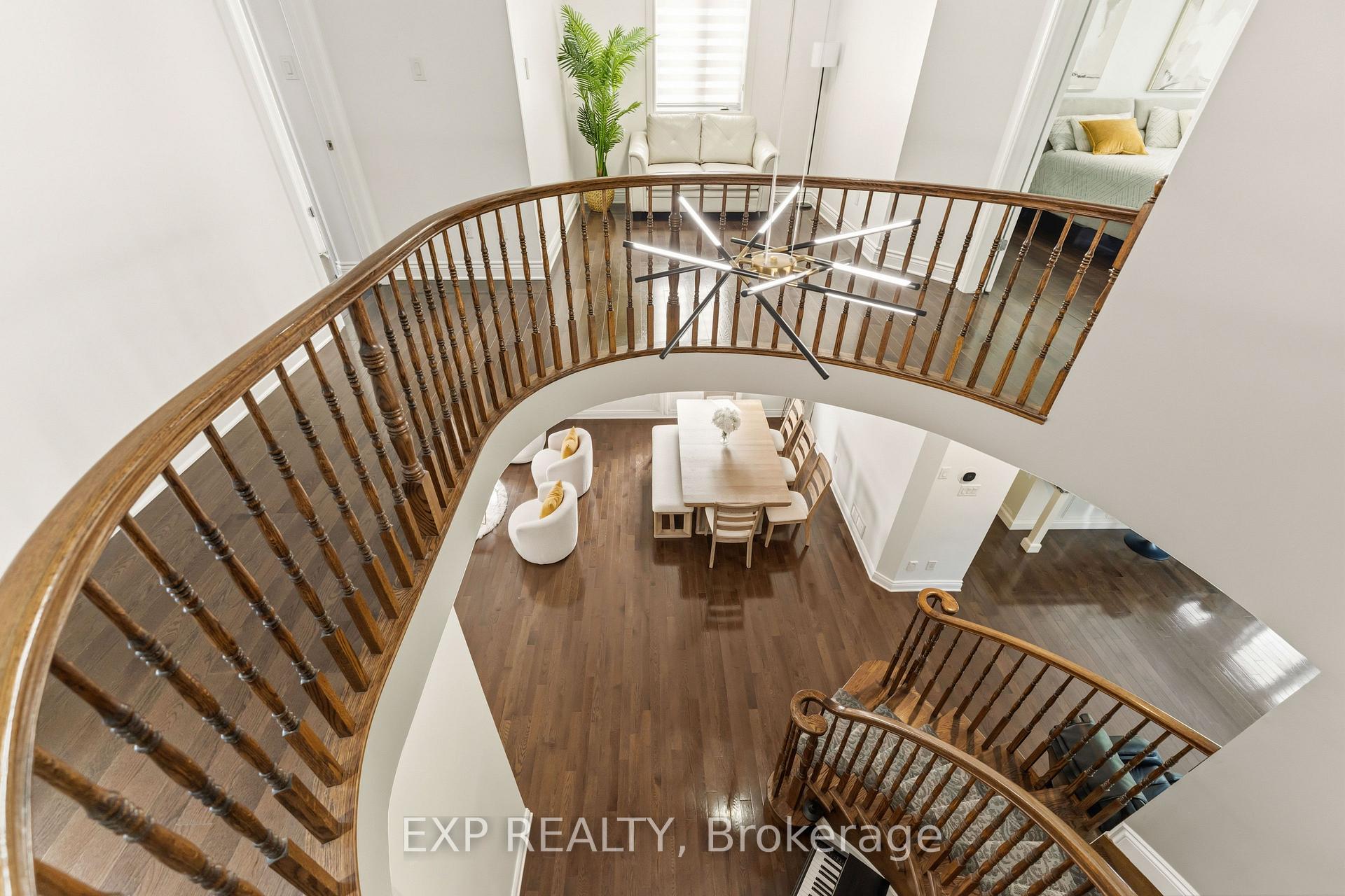 Photo 8 of 643 New Liskeard Crescent, Ottawa, Barrhaven - Strandherd — HOMEH