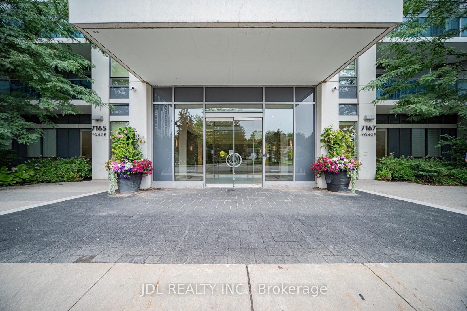 Photo 3 of Unit 902, 7165 Yonge Street, Markham, Grandview — HOMEH