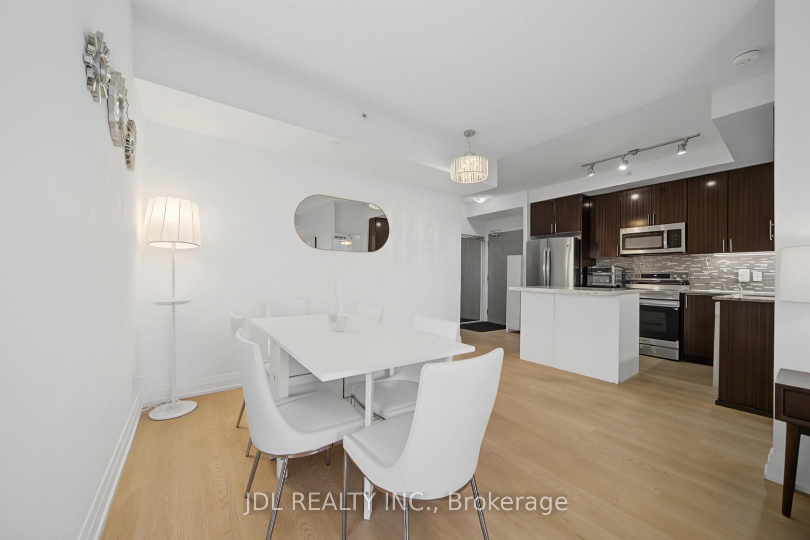 Photo 17 of Unit 902, 7165 Yonge Street, Markham, Grandview — HOMEH