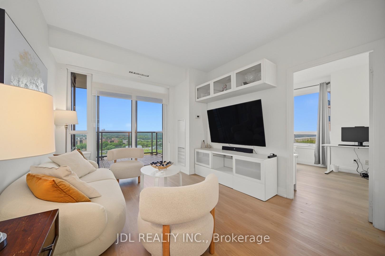 Photo 19 of Unit 902, 7165 Yonge Street, Markham, Grandview — HOMEH