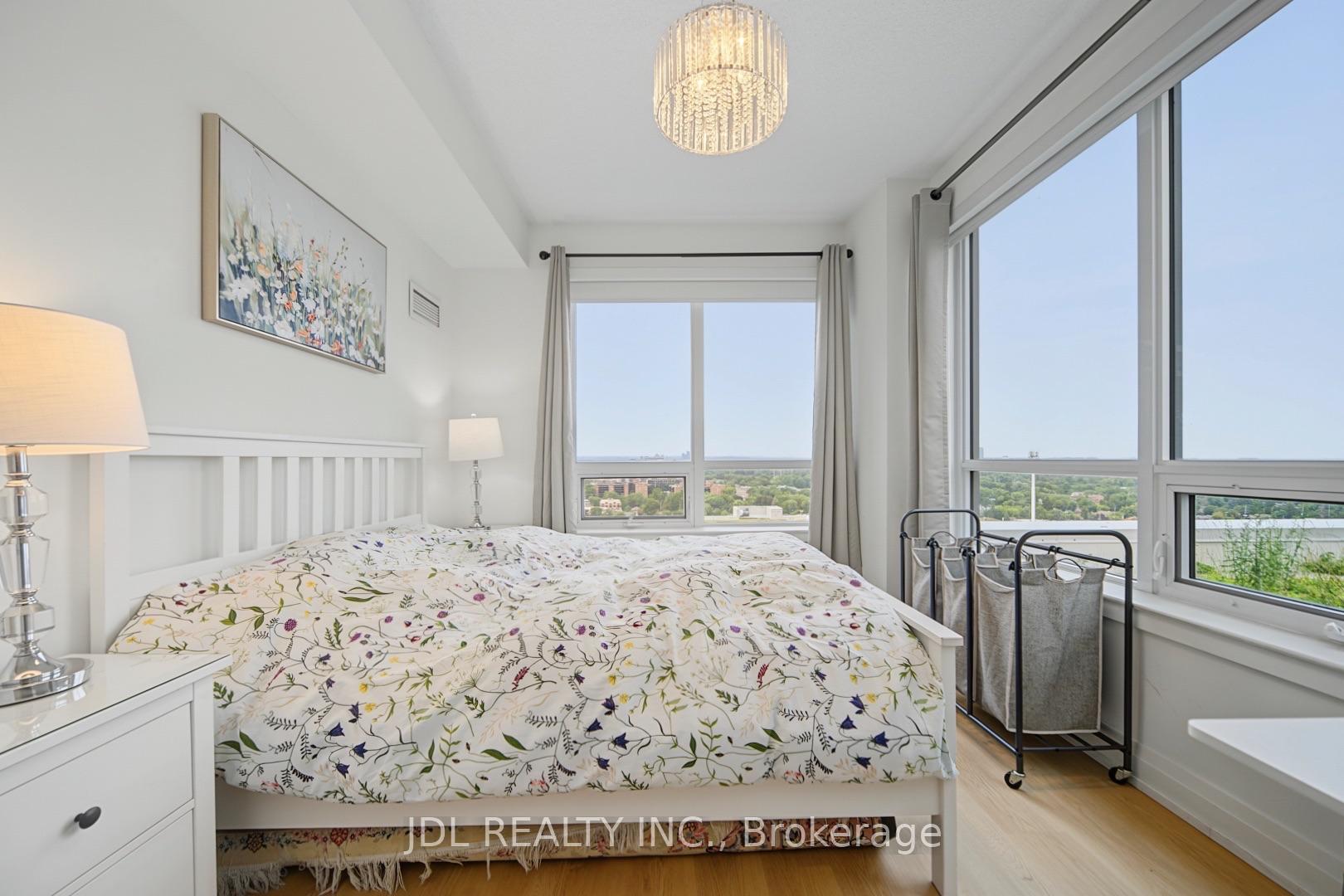 Photo 23 of Unit 902, 7165 Yonge Street, Markham, Grandview — HOMEH