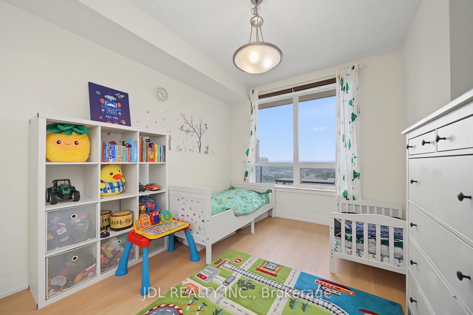 Photo 26 of Unit 902, 7165 Yonge Street, Markham, Grandview — HOMEH