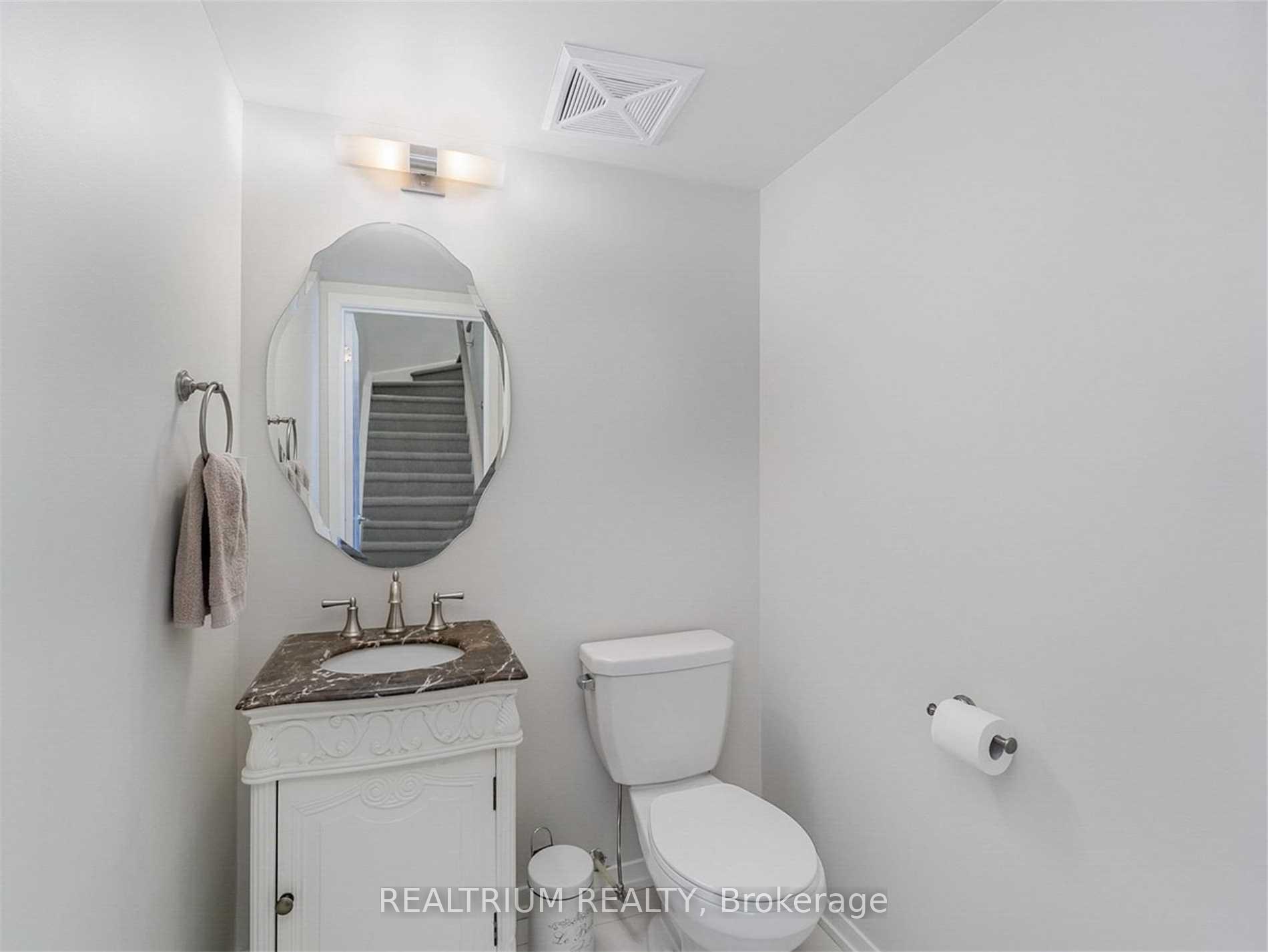 Photo 7 of Unit B09, 26 Bruce Street, Vaughan, East Woodbridge — HOMEH