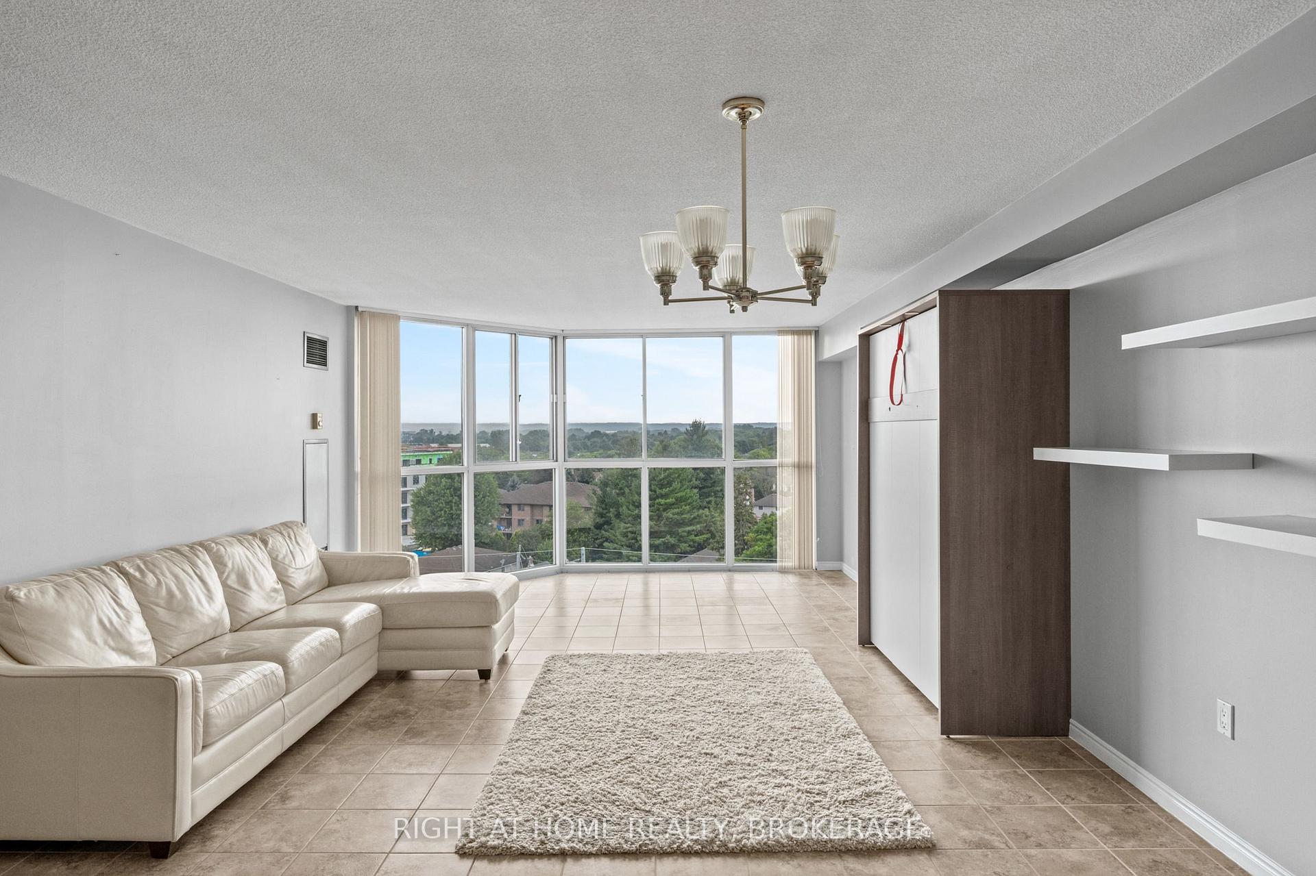 Photo 5 of Unit 801, 162 Martindale Road, St. Catharines, Grapeview — HOMEH