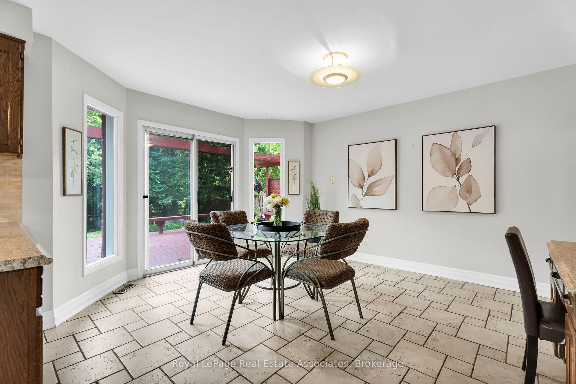 Photo 14 of 82 Turtlecreek Boulevard, Brampton, Fletcher's Creek South — HOMEH