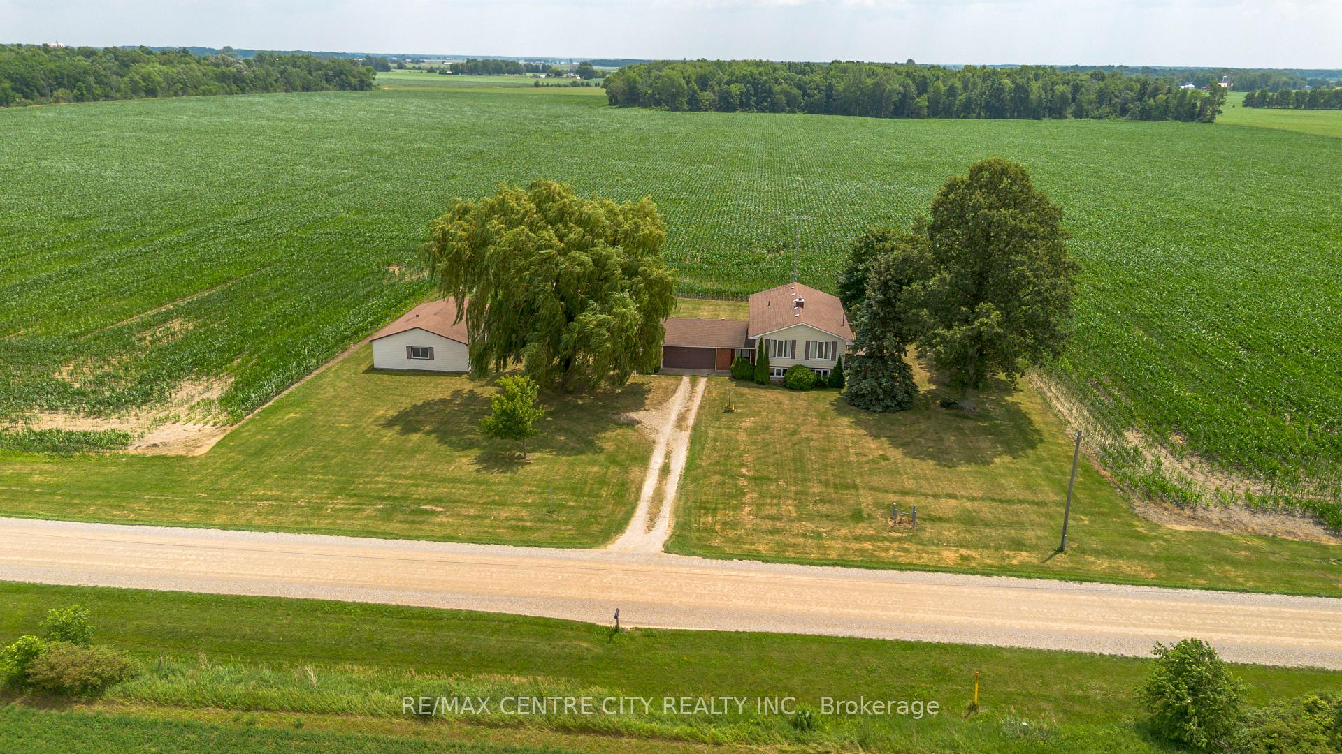 Photo 2 of 4943 Falconbridge Drive, Southwest Middlesex, Rural Southwest Middlesex — HOMEH