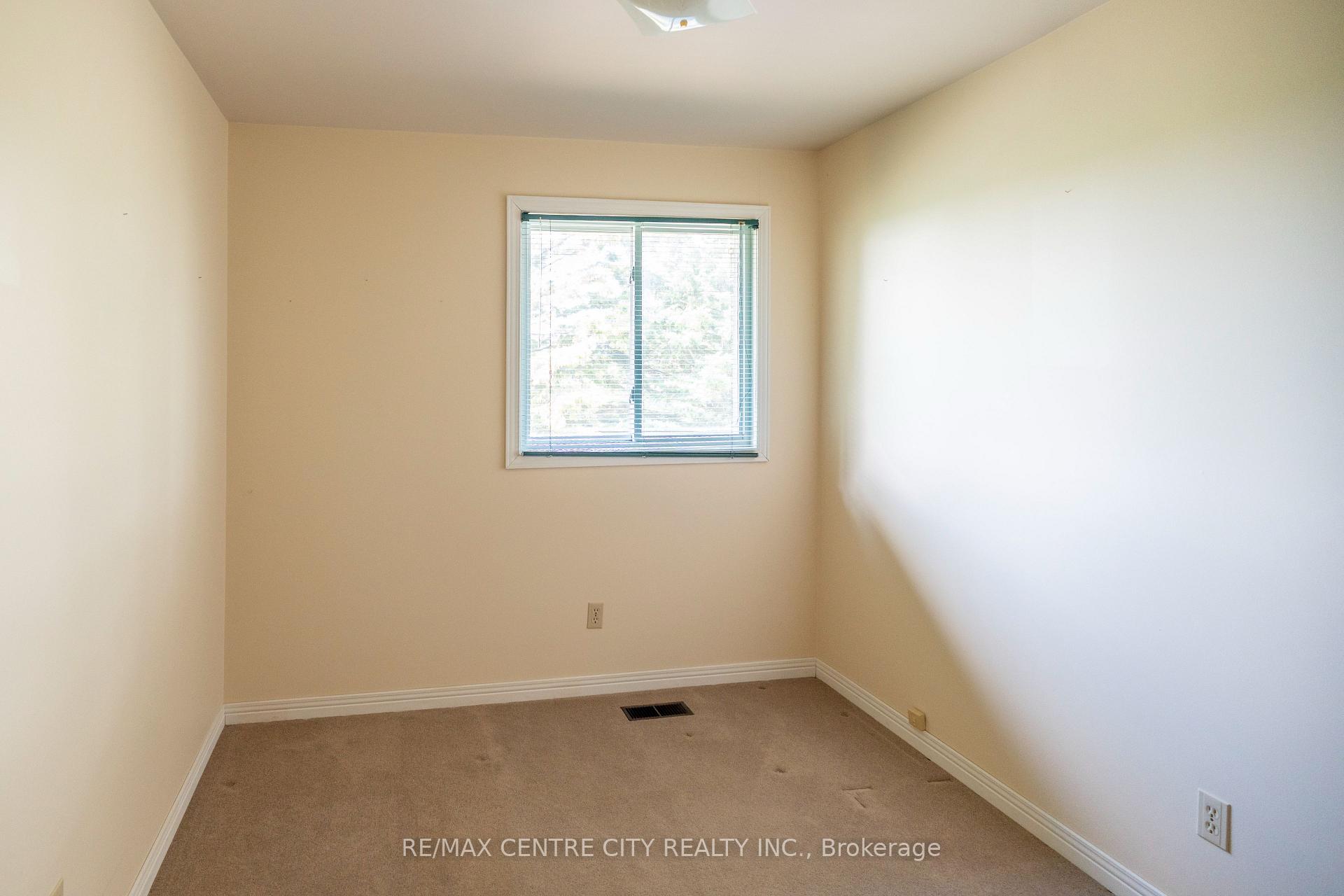 Photo 23 of 4943 Falconbridge Drive, Southwest Middlesex, Rural Southwest Middlesex — HOMEH