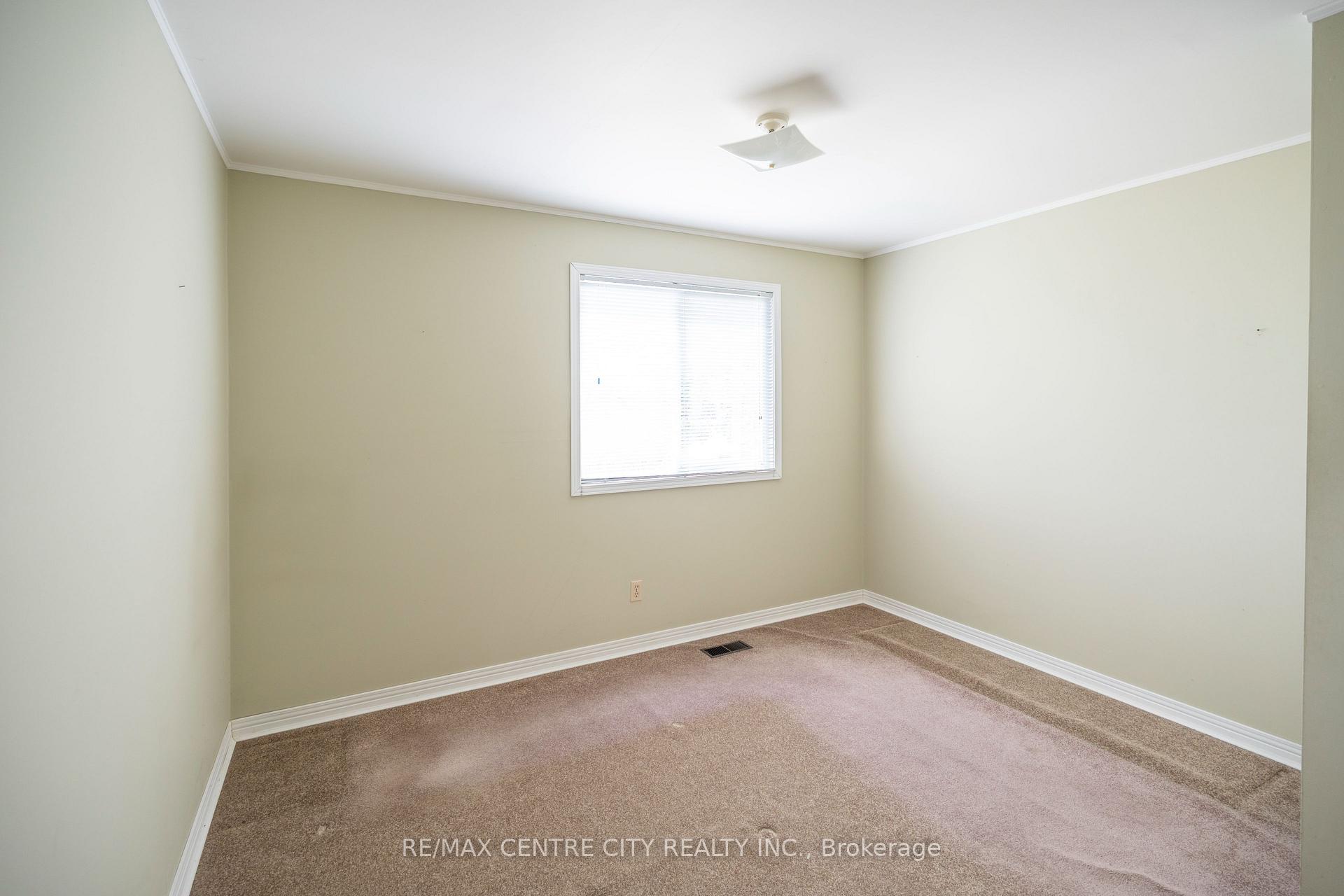 Photo 26 of 4943 Falconbridge Drive, Southwest Middlesex, Rural Southwest Middlesex — HOMEH