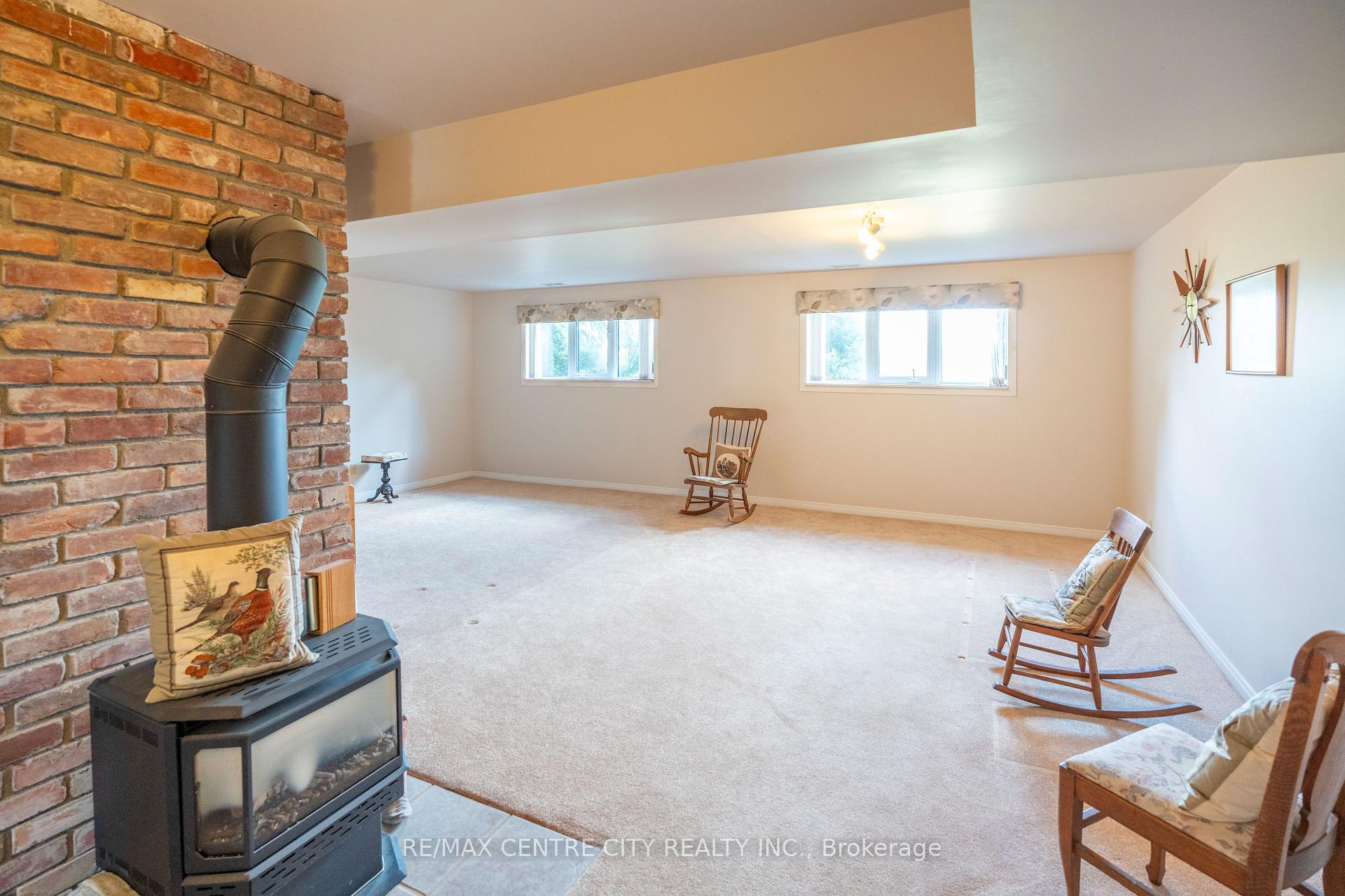 Photo 33 of 4943 Falconbridge Drive, Southwest Middlesex, Rural Southwest Middlesex — HOMEH