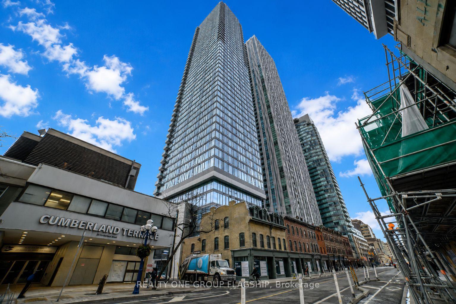 Photo 2 of Unit 701, 8 Cumberland Street, Toronto, The Annex — HOMEH