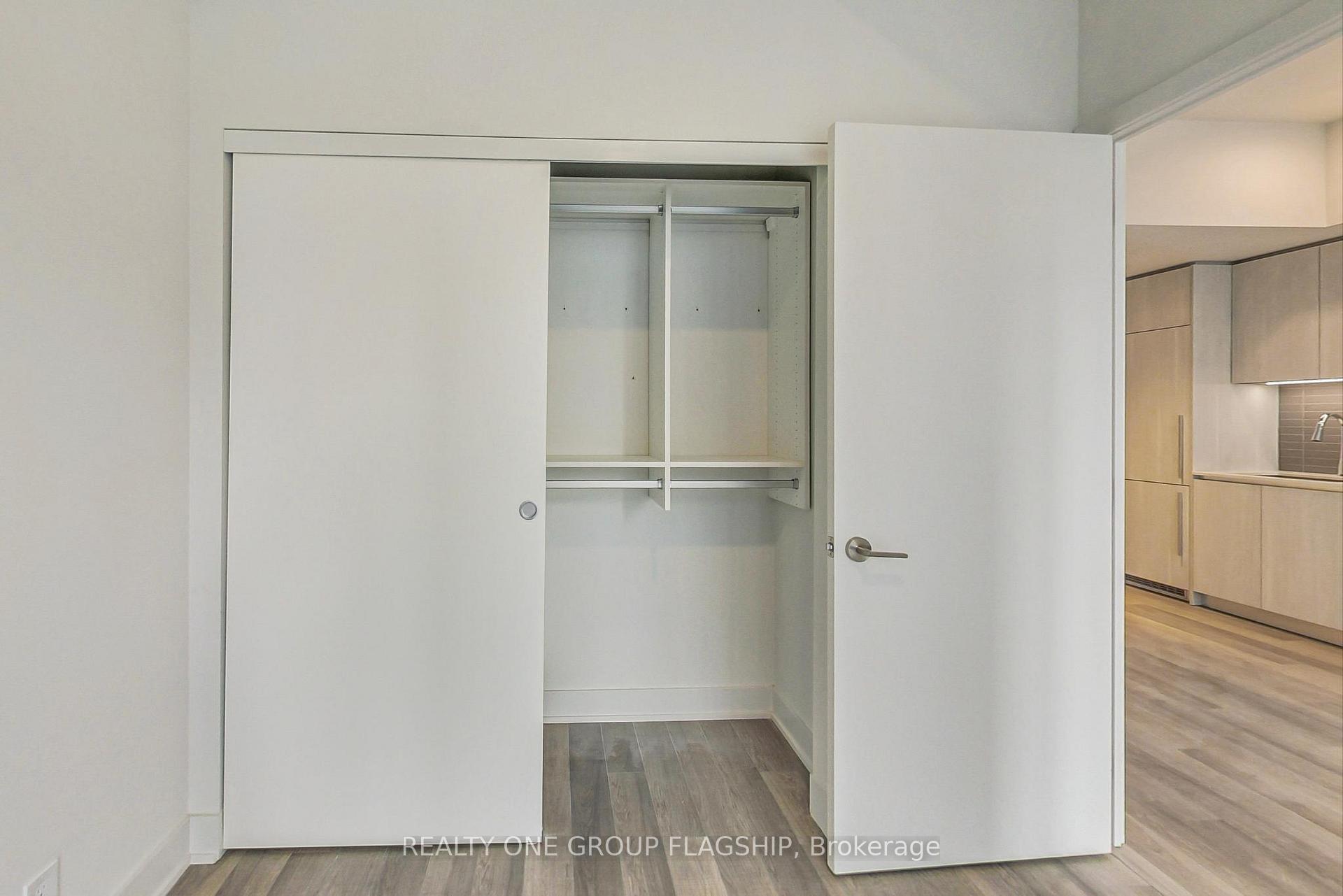 Photo 14 of Unit 701, 8 Cumberland Street, Toronto, The Annex — HOMEH