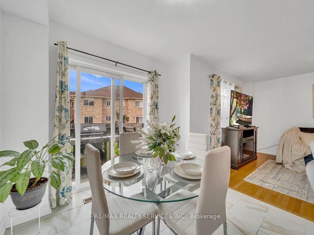 Photo 20 of 7 Olivett Lane, Brampton, Fletcher's Meadow — HOMEH