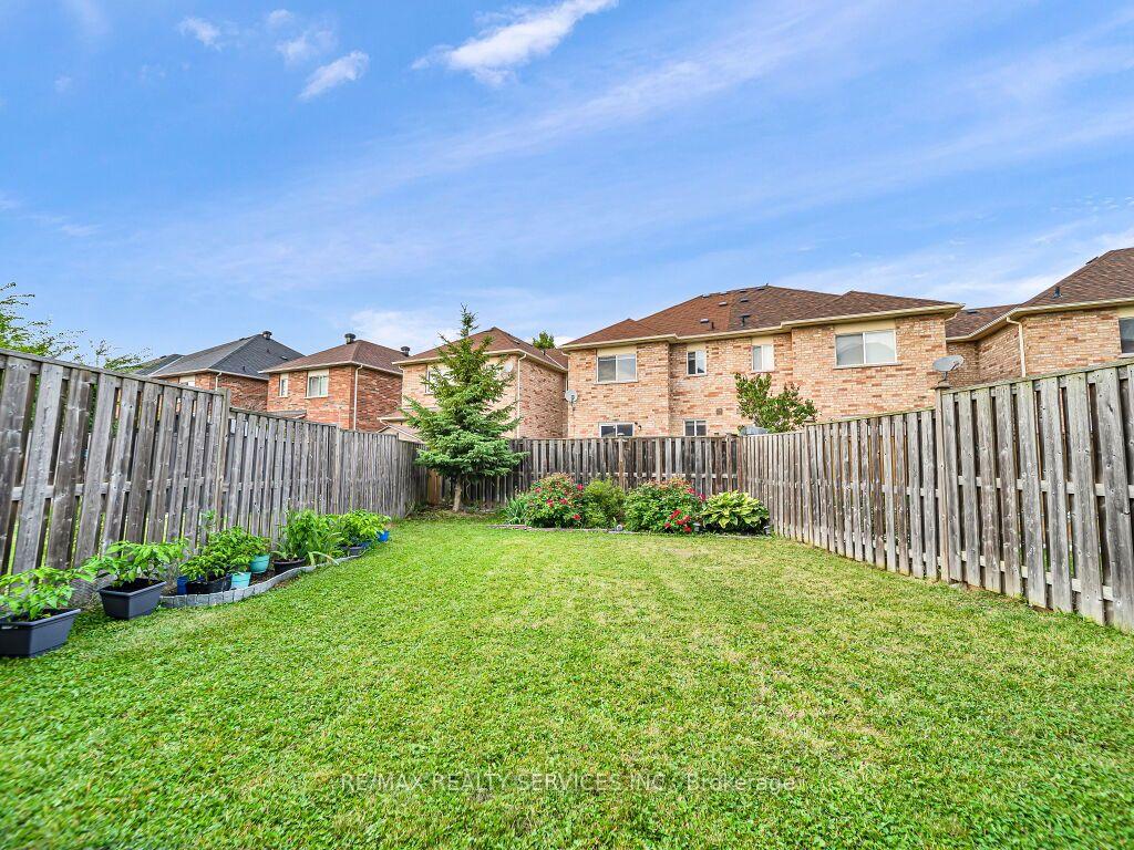 Photo 42 of 7 Olivett Lane, Brampton, Fletcher's Meadow — HOMEH