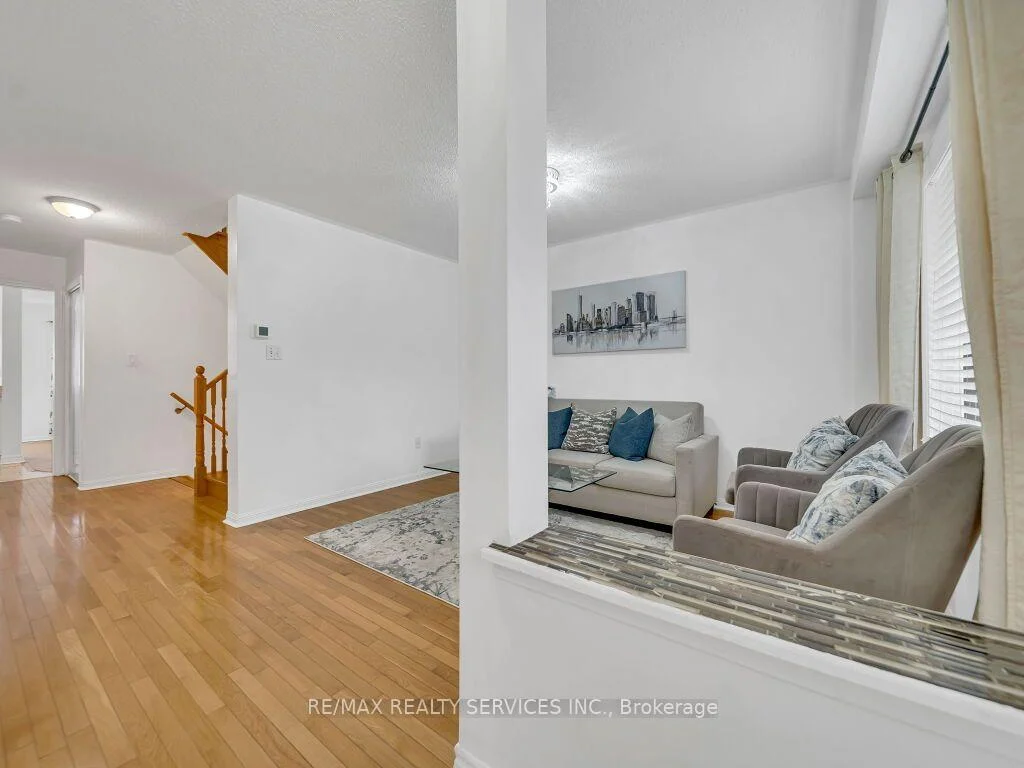 Photo 9 of 7 Olivett Lane, Brampton, Fletcher's Meadow — HOMEH
