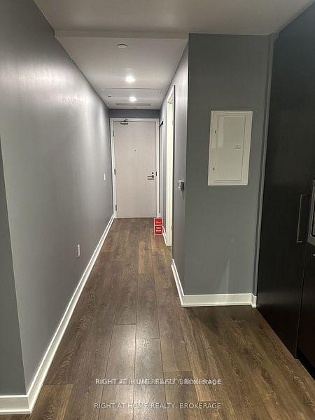 Photo 4 of Unit 4211, 115 Blue Jays Way Centre, Toronto, Waterfront Communities — HOMEH
