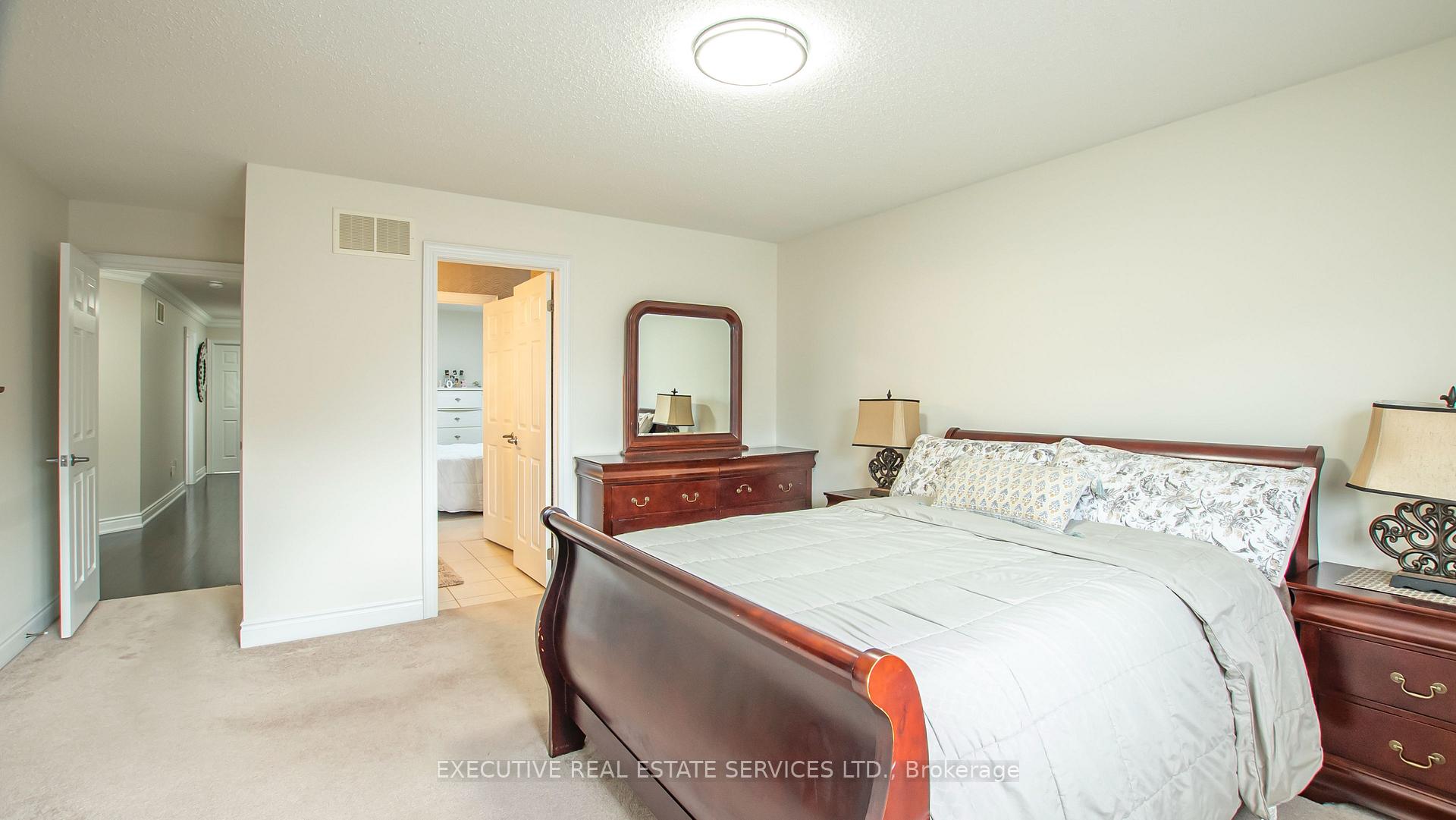 Photo 38 of 22 Valleyway Drive, Brampton, Credit Valley — HOMEH