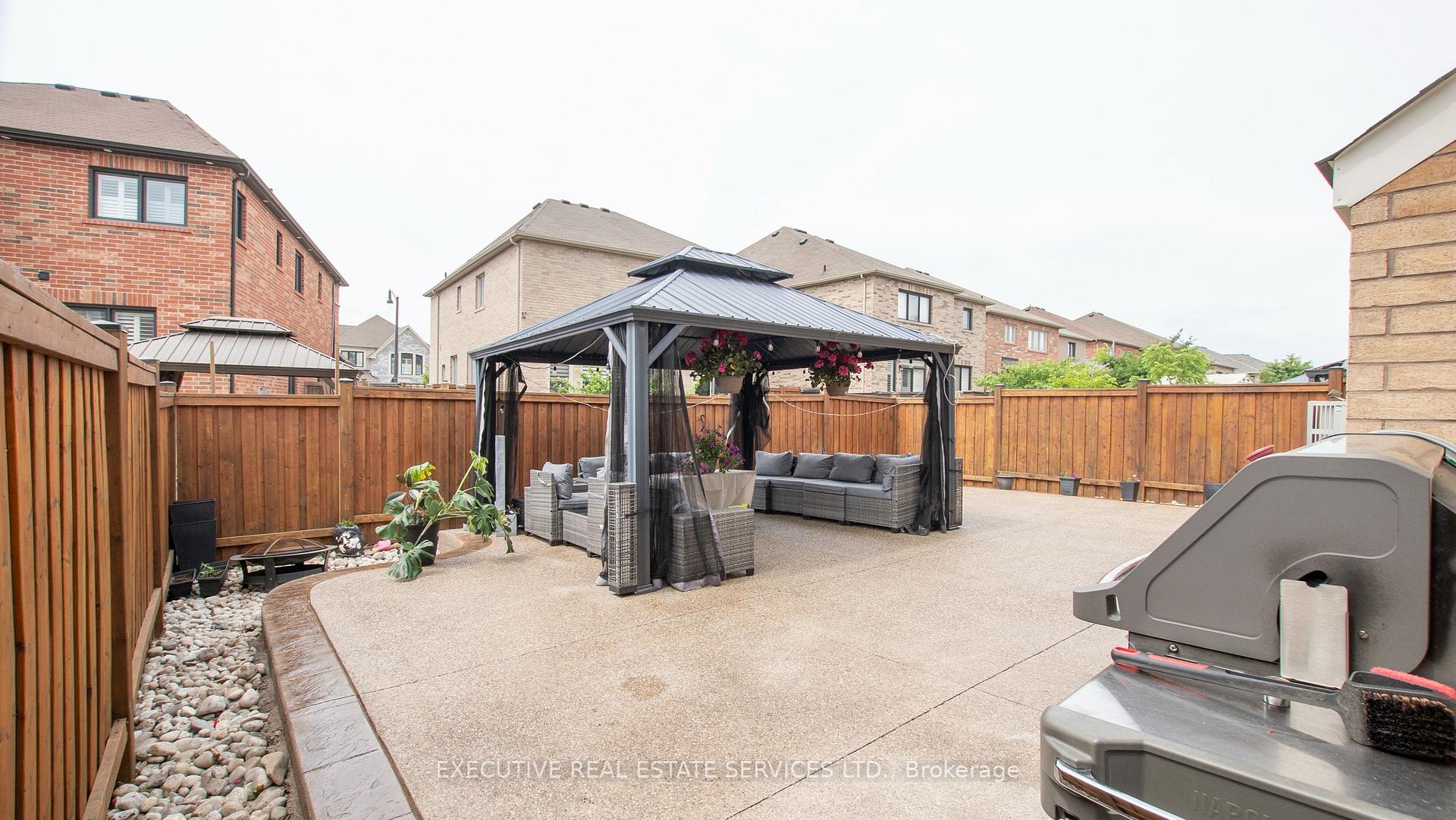 Photo 42 of 22 Valleyway Drive, Brampton, Credit Valley — HOMEH