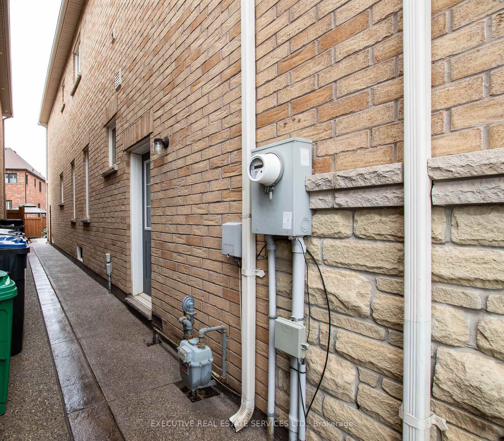 Photo 48 of 22 Valleyway Drive, Brampton, Credit Valley — HOMEH