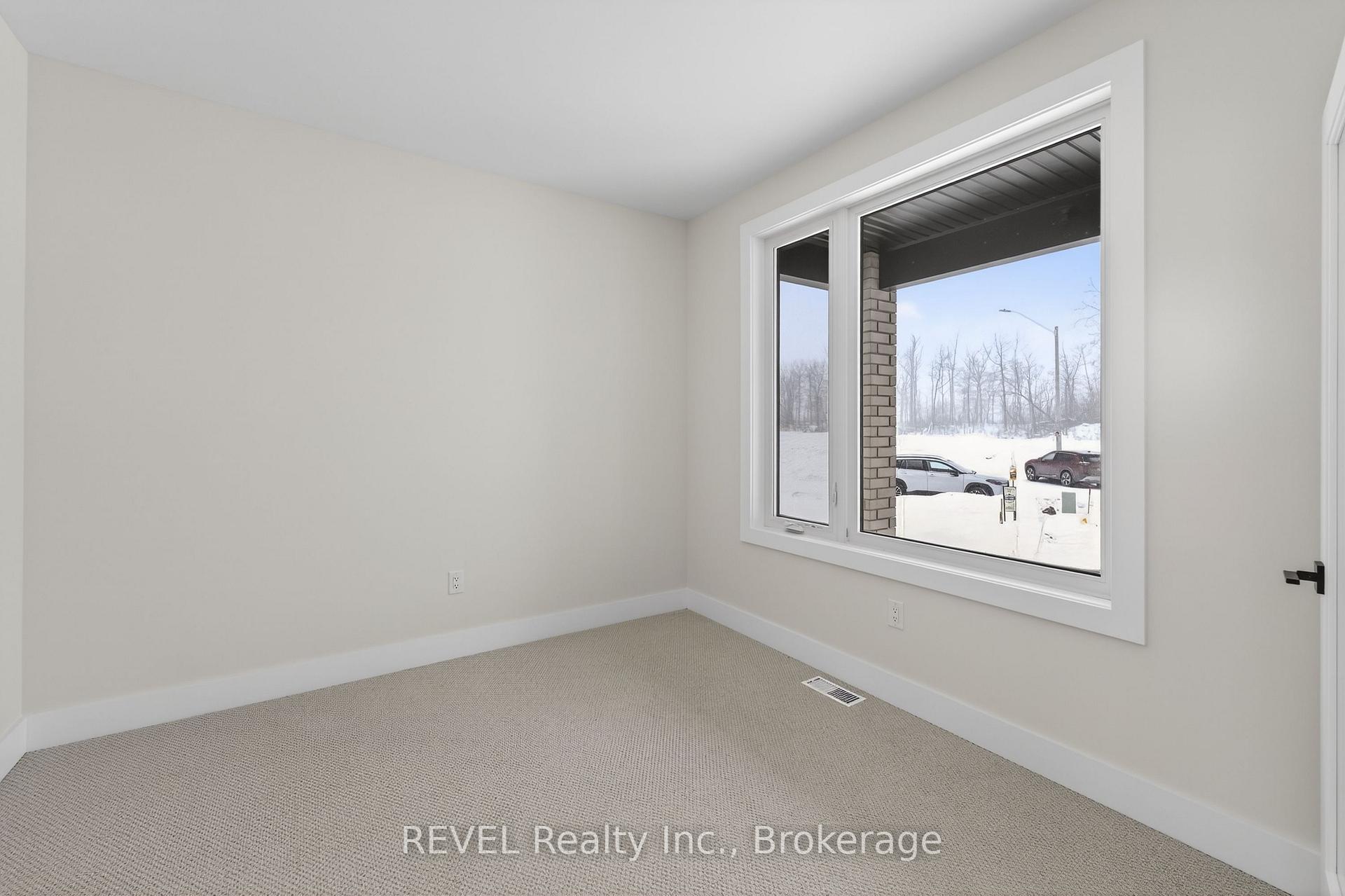 Photo 5 of 30 Anchor Road, Thorold, Allanburg/Thorold South — HOMEH