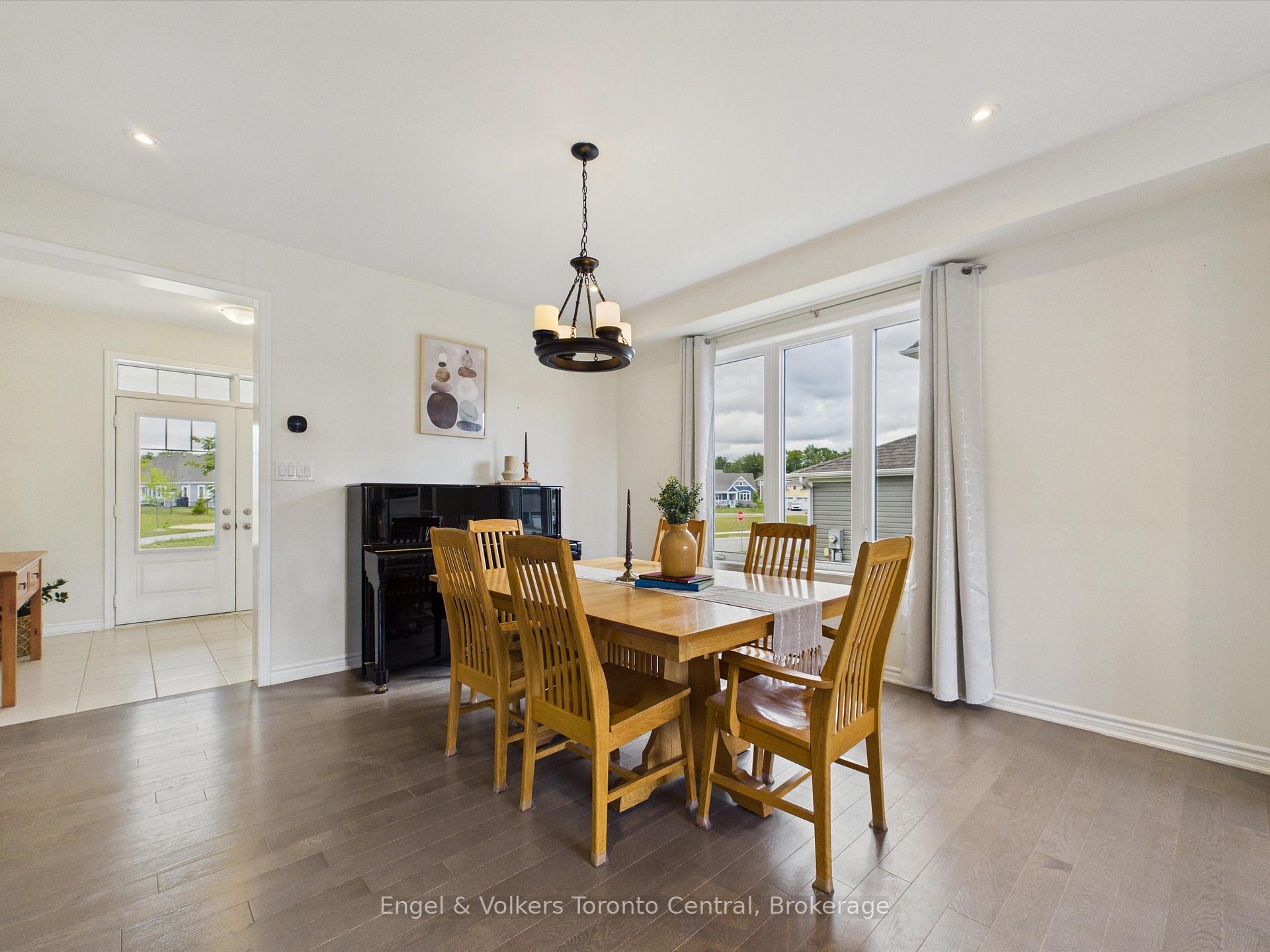 Photo 9 of 3 Browning Boulevard, Bracebridge, Macaulay — HOMEH