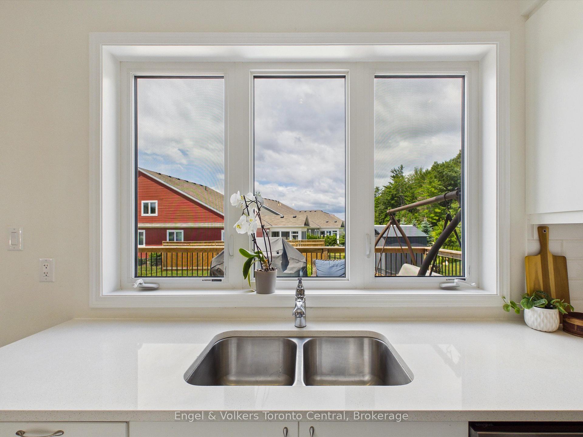 Photo 18 of 3 Browning Boulevard, Bracebridge, Macaulay — HOMEH