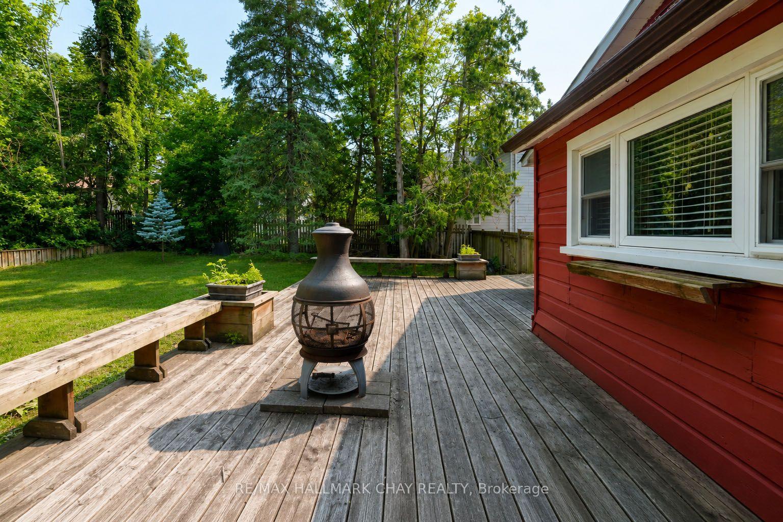 Photo 38 of 34 North Street N, Barrie, Wellington — HOMEH
