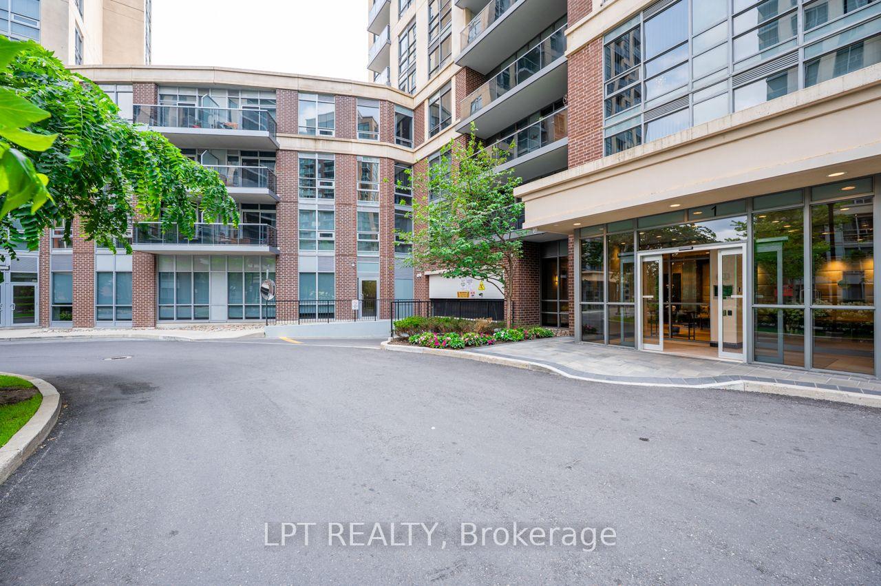 Photo 5 of 1 Michael Power Place, Etobicoke, Islington-City Centre West — HOMEH
