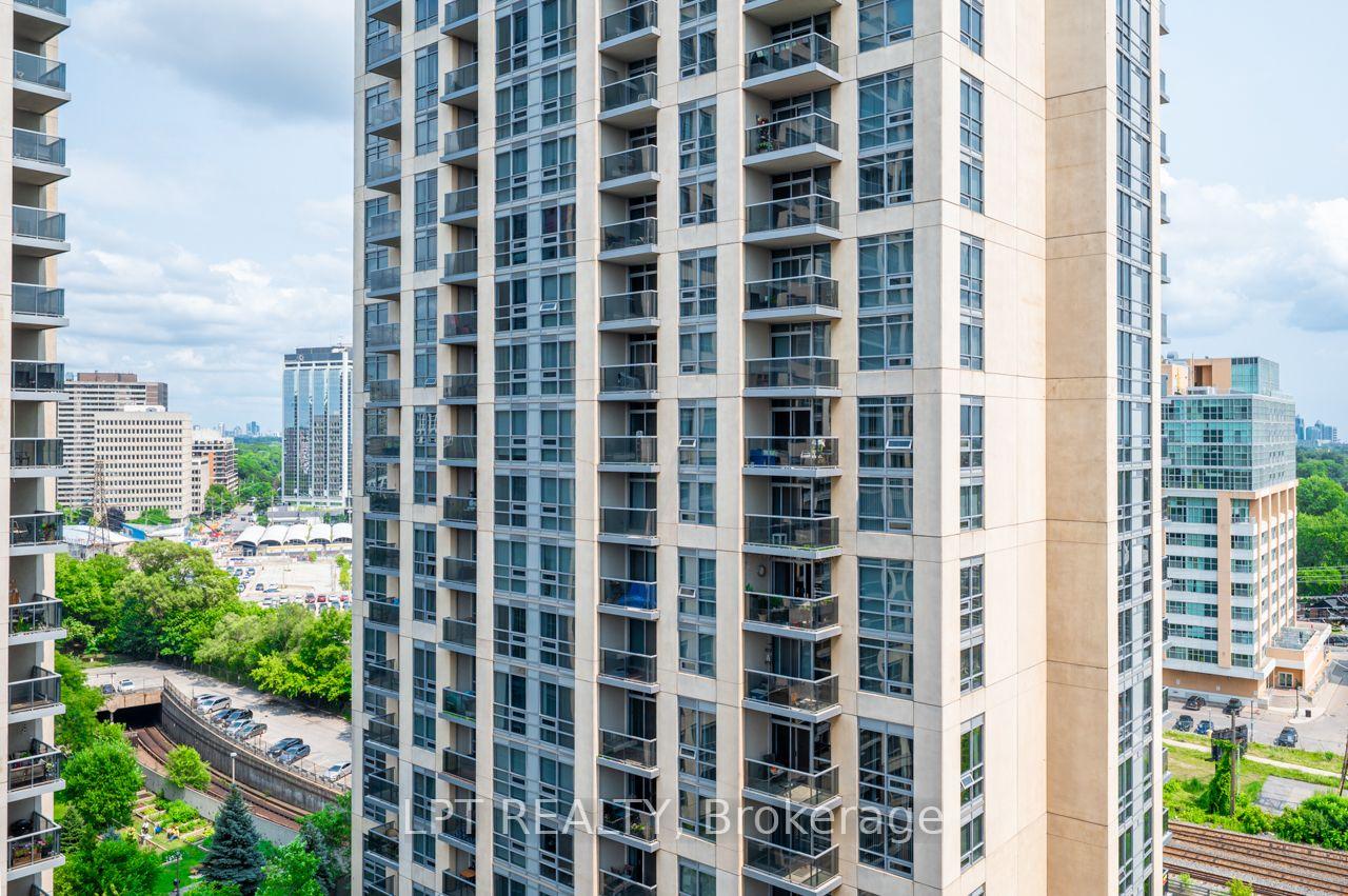 Photo 28 of 1 Michael Power Place, Etobicoke, Islington-City Centre West — HOMEH