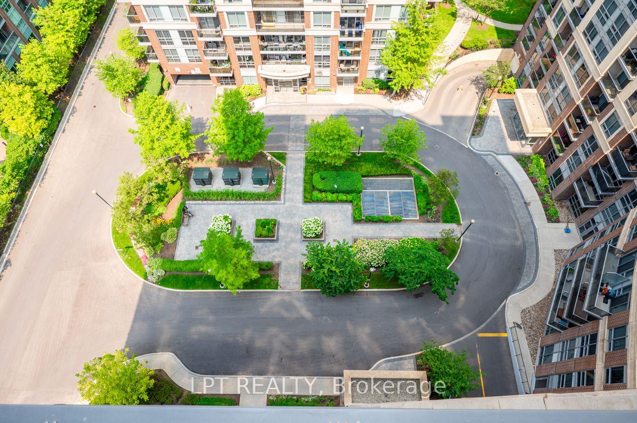 Photo 41 of 1 Michael Power Place, Etobicoke, Islington-City Centre West — HOMEH