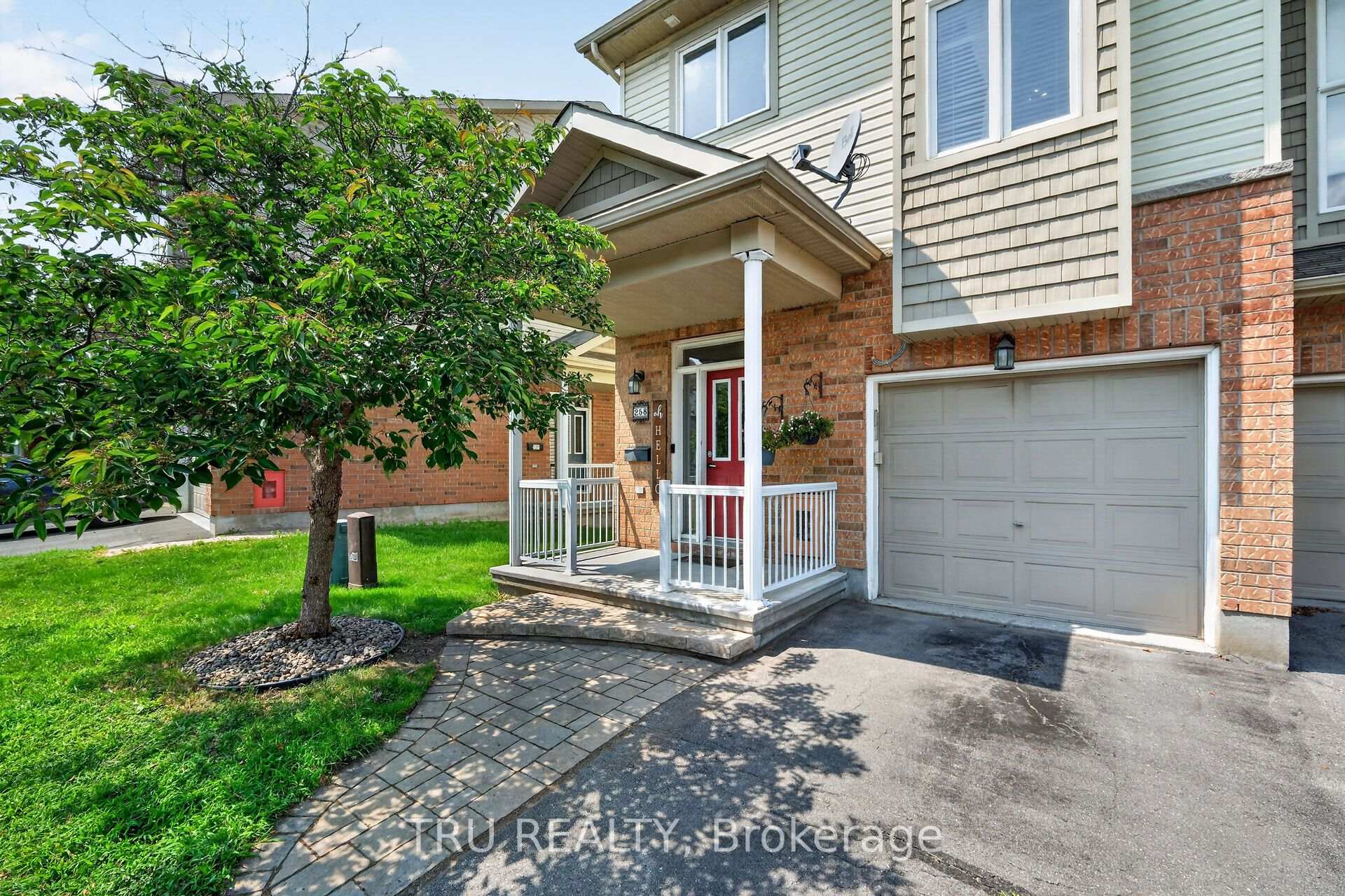 Photo 2 of 258 Parkrose Private, Ottawa, Chatelaine Village — HOMEH