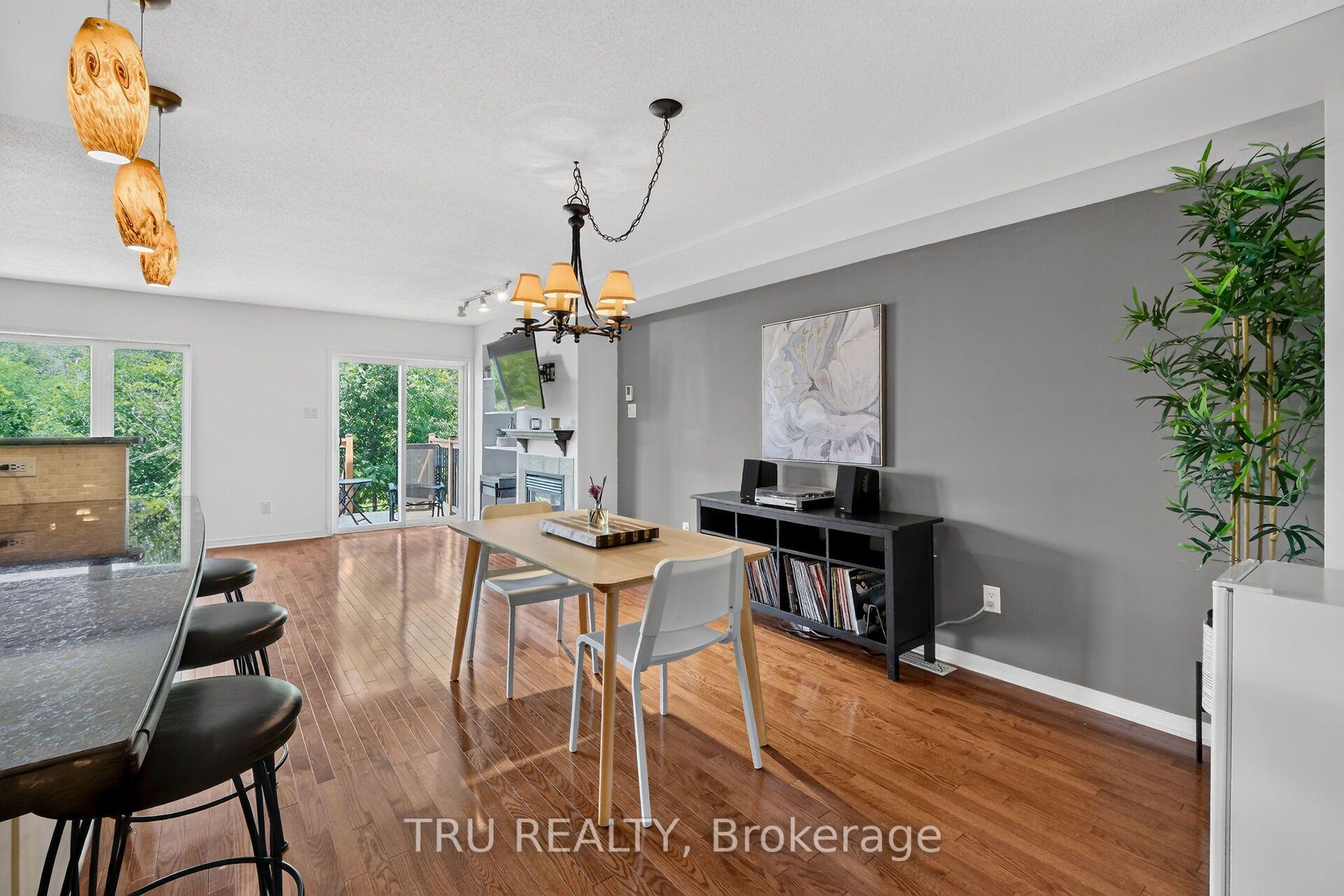 Photo 9 of 258 Parkrose Private, Ottawa, Chatelaine Village — HOMEH