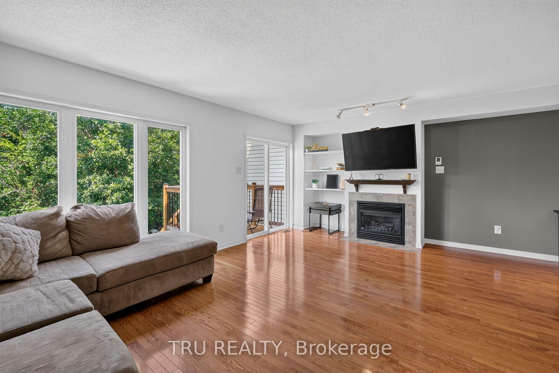 Photo 13 of 258 Parkrose Private, Ottawa, Chatelaine Village — HOMEH
