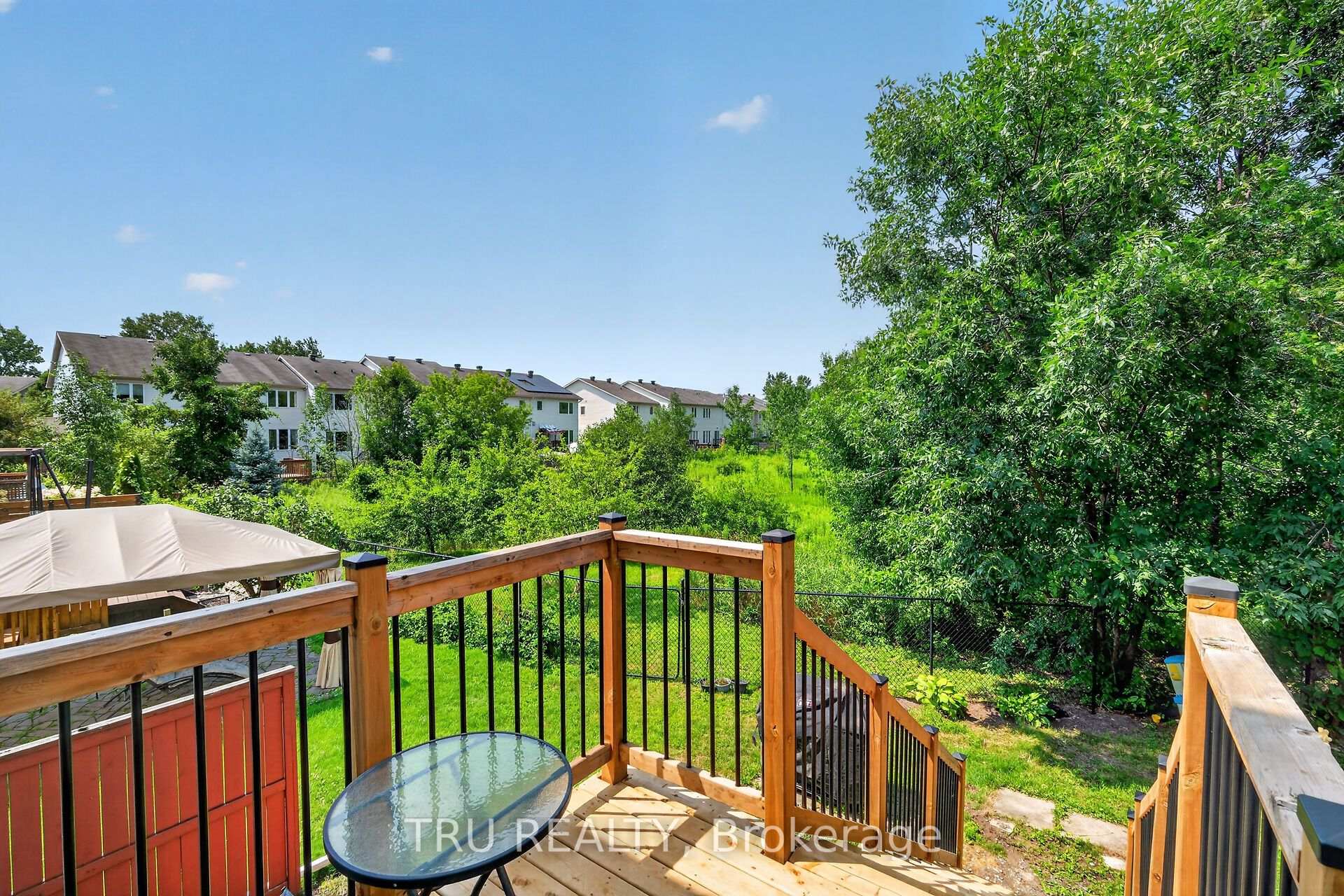 Photo 34 of 258 Parkrose Private, Ottawa, Chatelaine Village — HOMEH