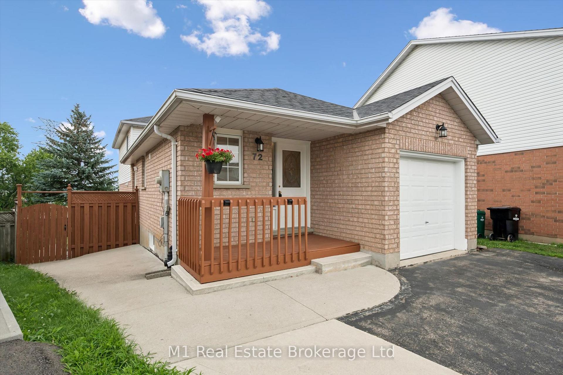 Photo 2 of 72 Orchid Crescent, Kitchener, Larentian West — HOMEH