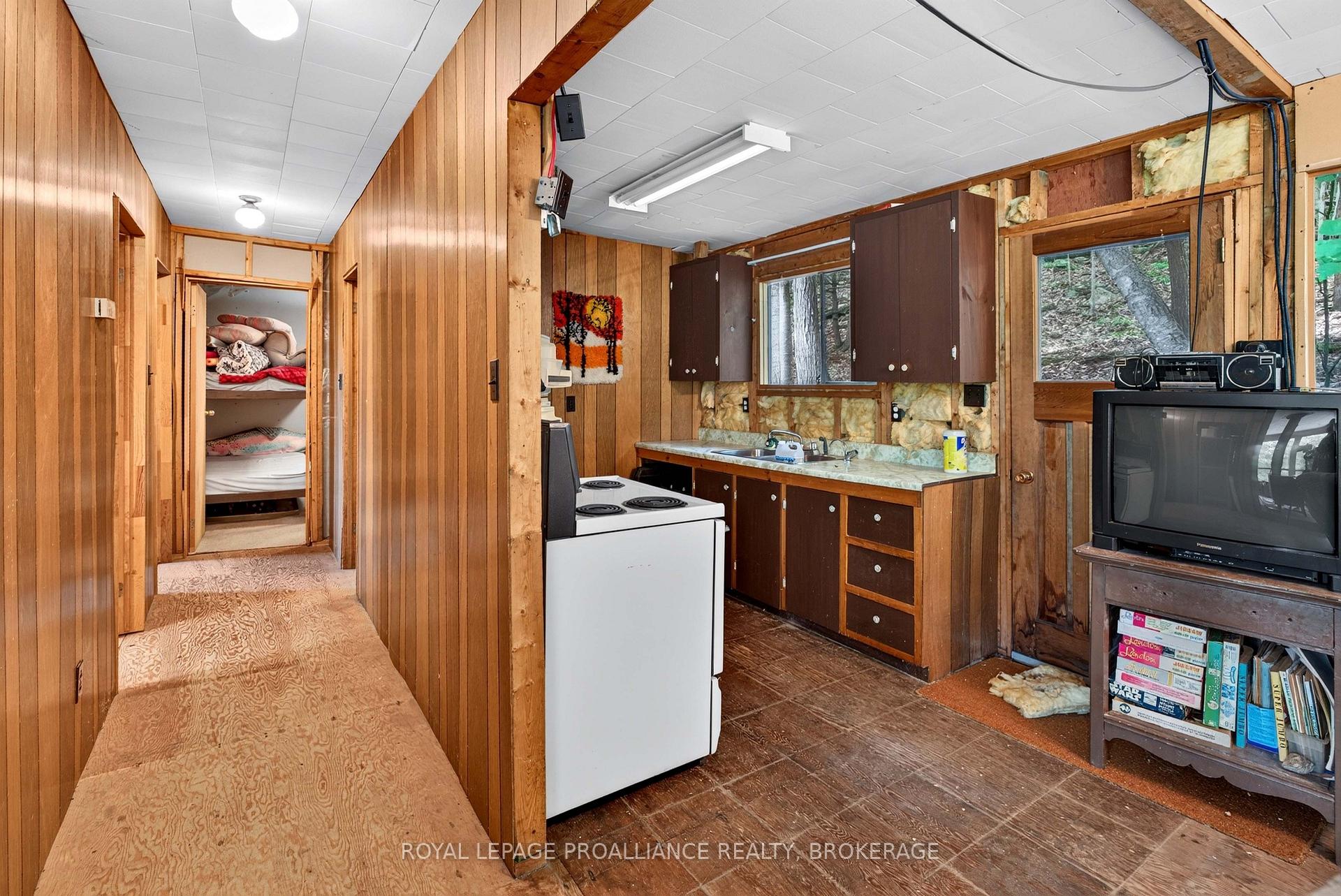 Photo 14 of 119 Cliff View Lane, Frontenac, Frontenac South — HOMEH